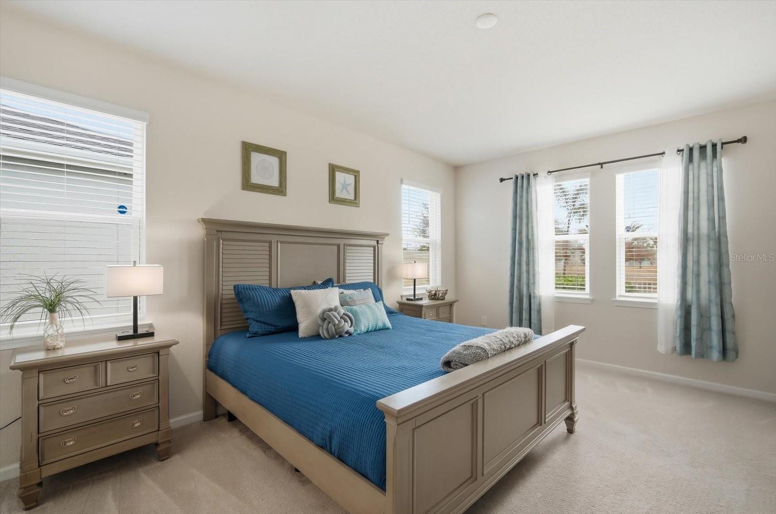 Image 17 of 38 For 11605 Cleyera Court