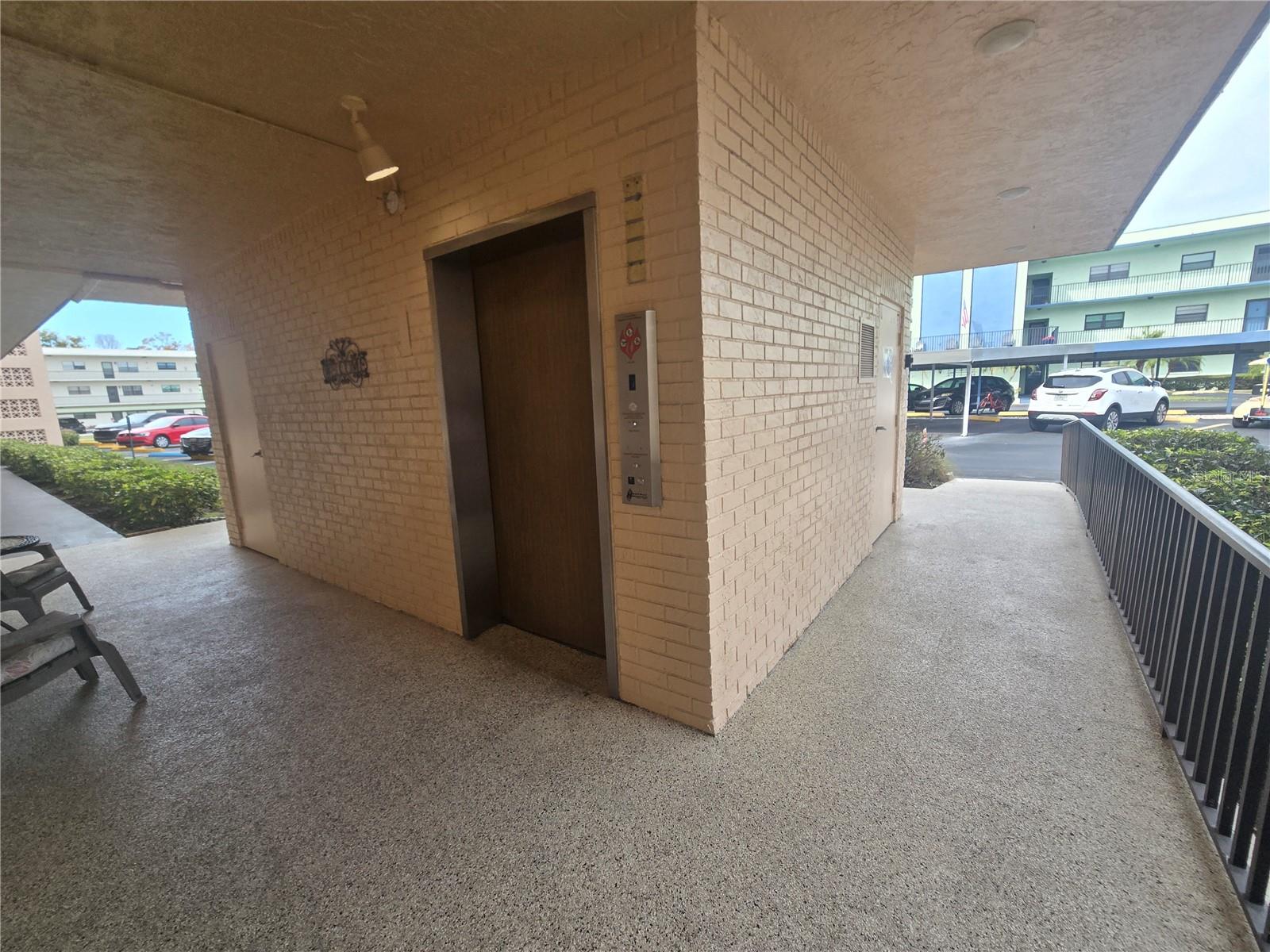 Image 16 of 49 For 5971 Terrace Park Drive N 310