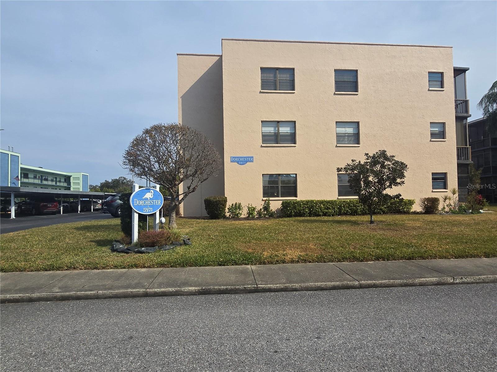 Image 19 of 49 For 5971 Terrace Park Drive N 310