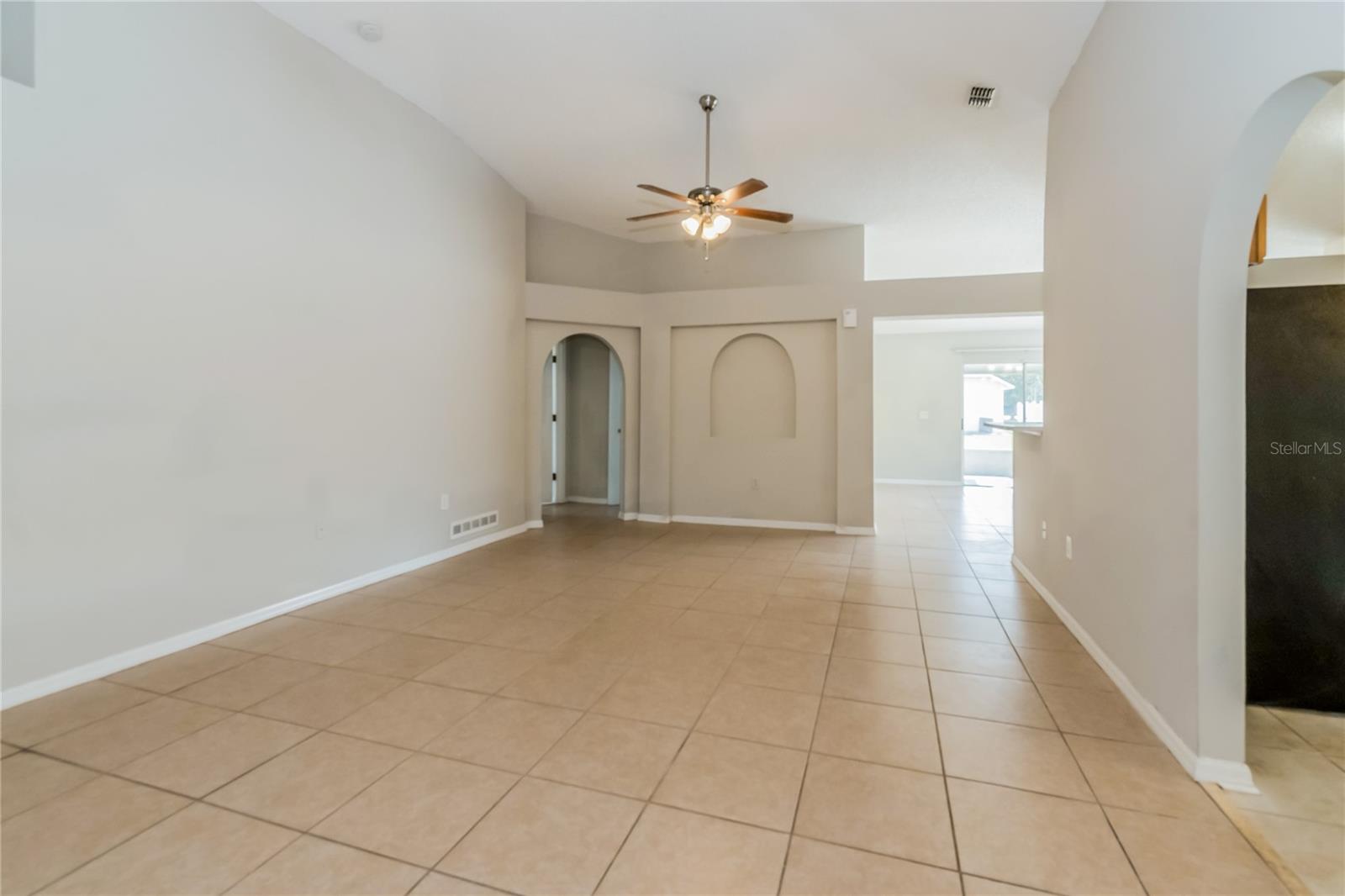 Image 10 of 22 For 10307 Red Tip Road