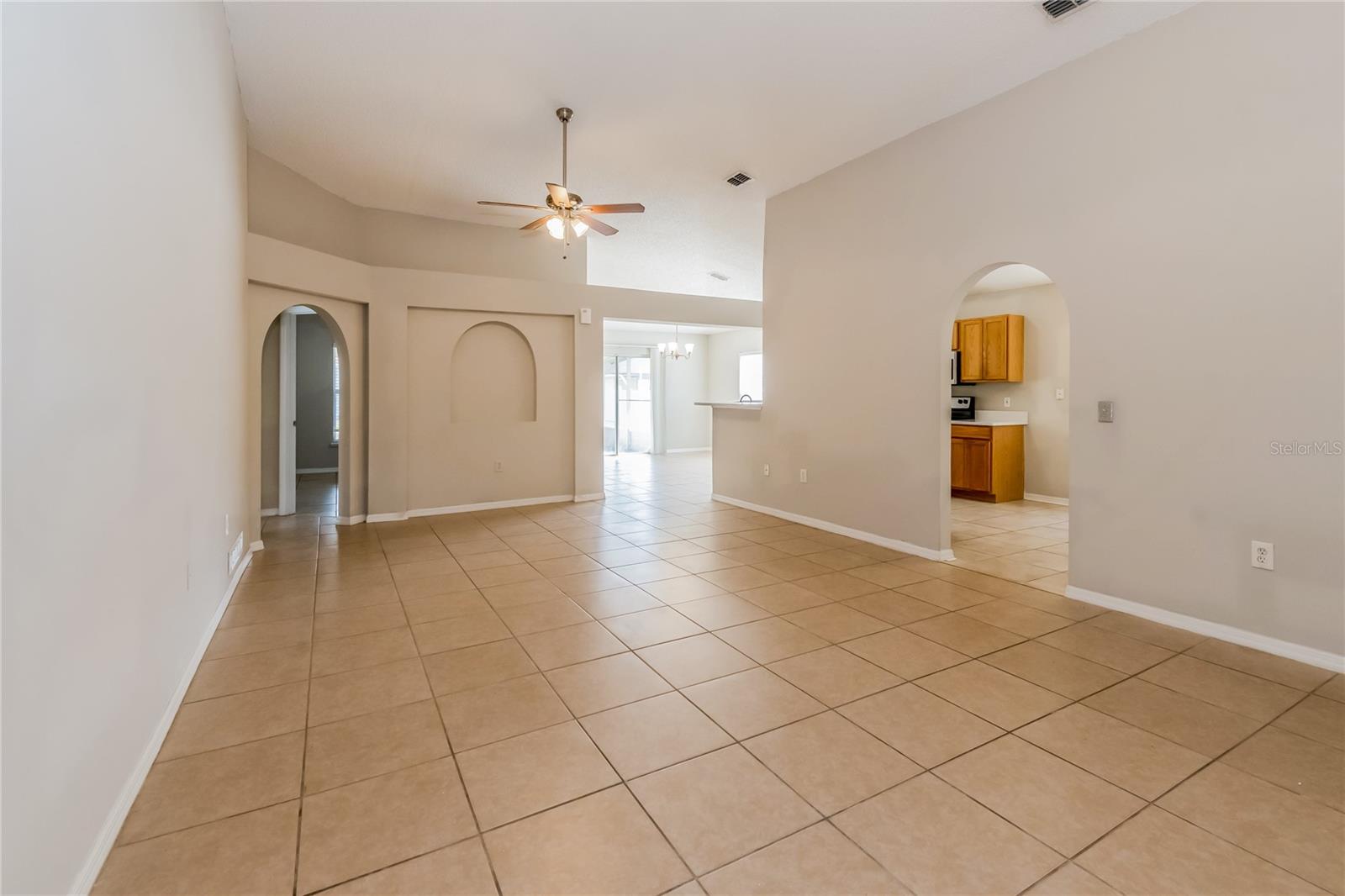 Image 9 of 22 For 10307 Red Tip Road