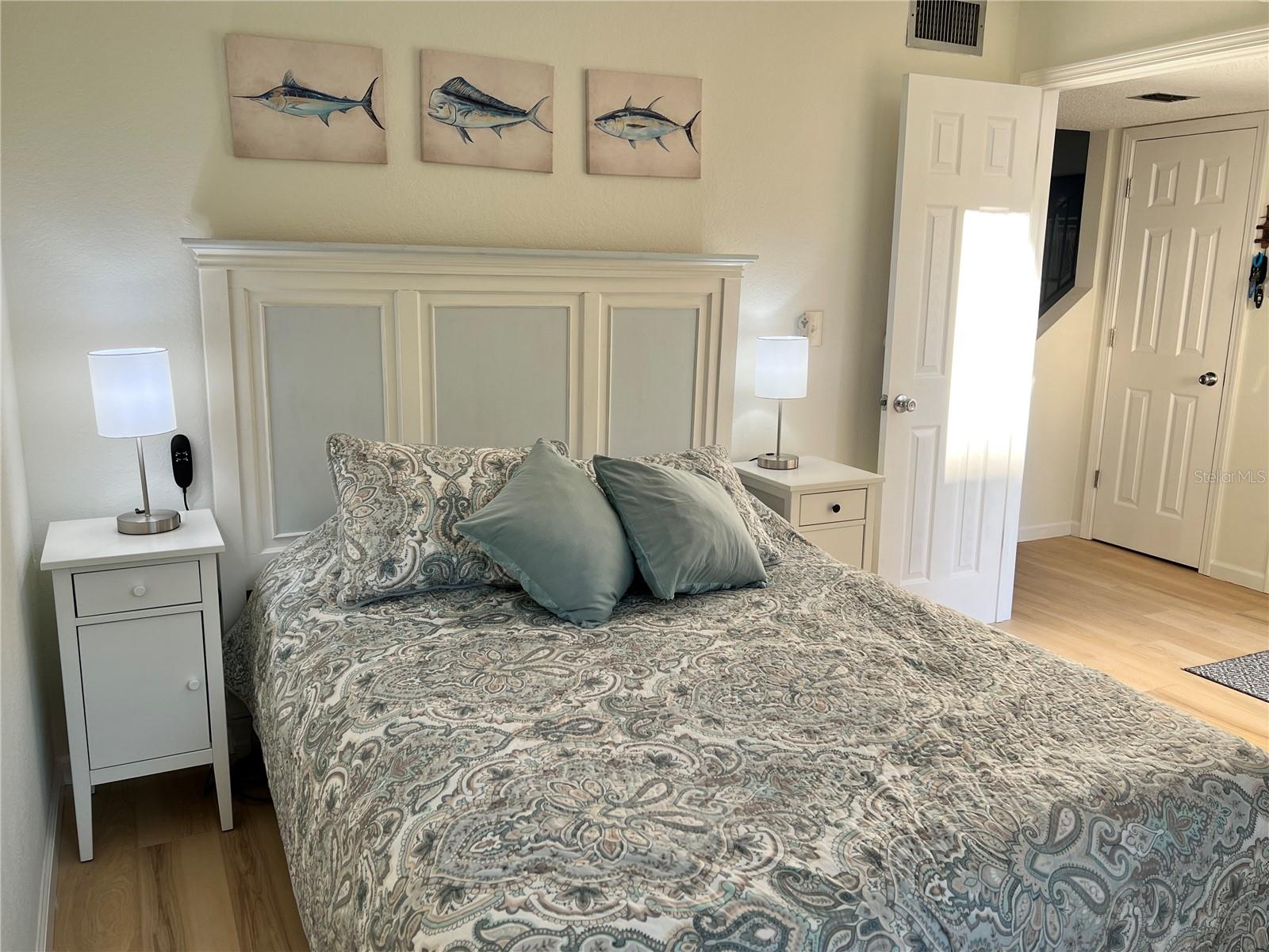 Image 10 of 32 For 6257 Cape Hatteras Way Ne 2