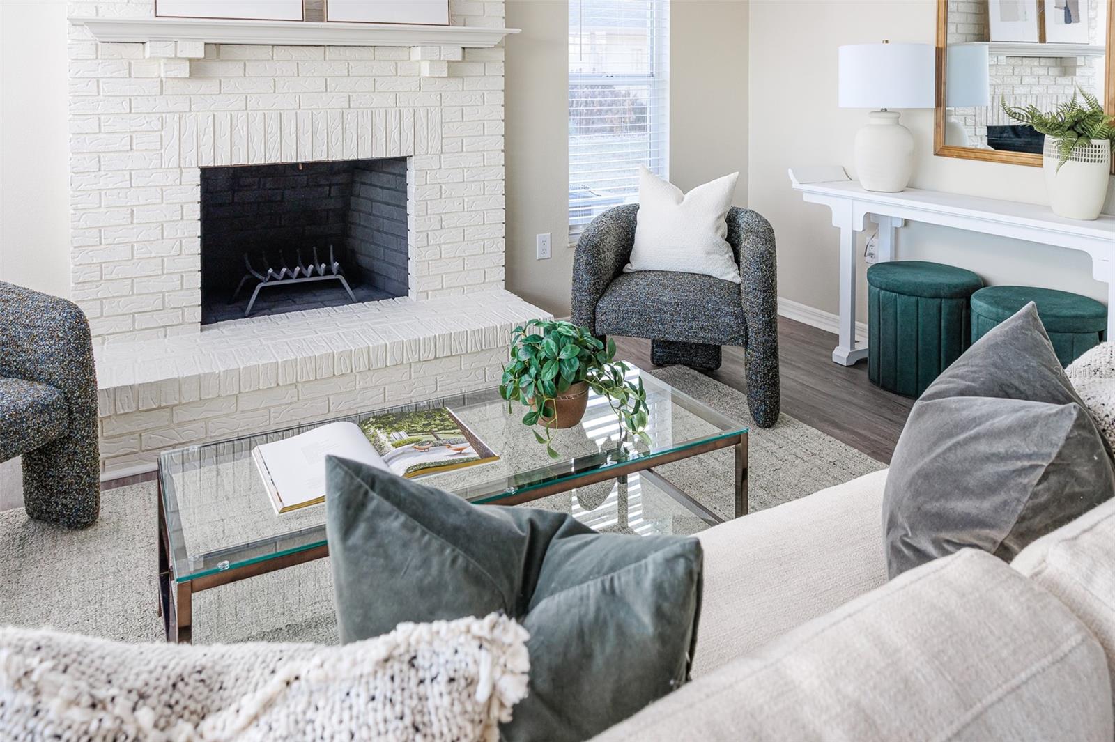 Image 15 of 45 For 411 Edgewater Drive