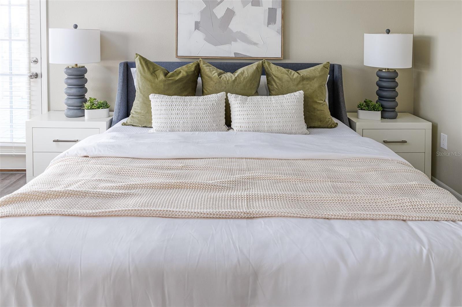 Image 19 of 45 For 411 Edgewater Drive