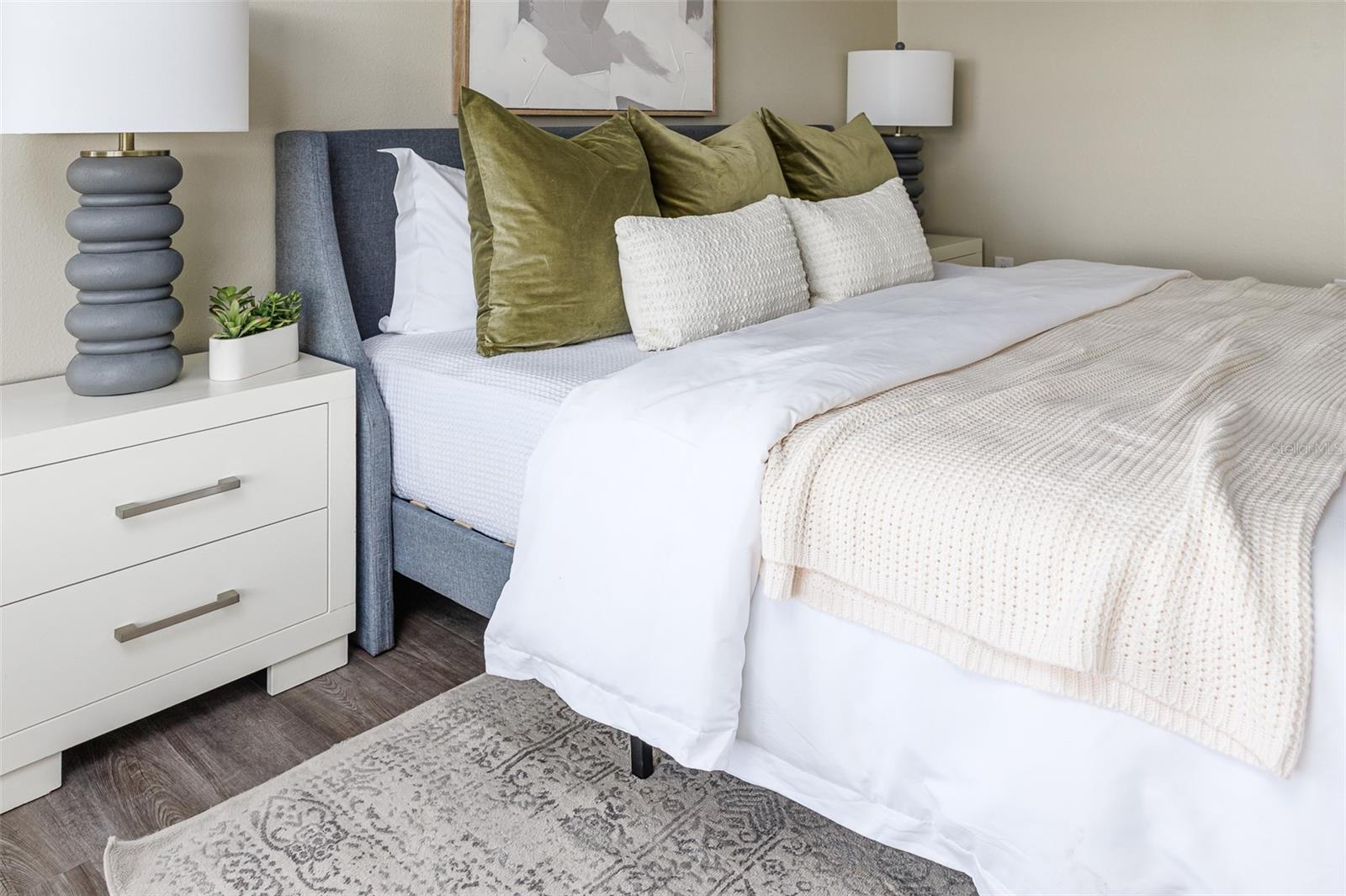 Image 20 of 45 For 411 Edgewater Drive