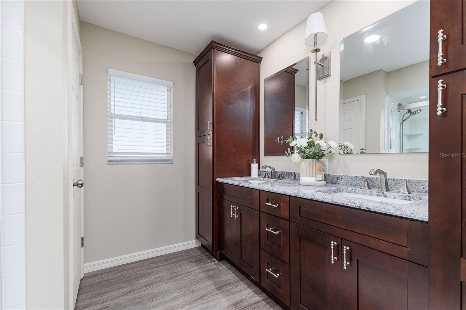 Image 21 of 45 For 411 Edgewater Drive