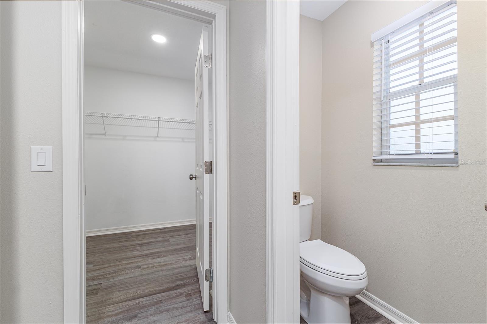 Image 24 of 45 For 411 Edgewater Drive