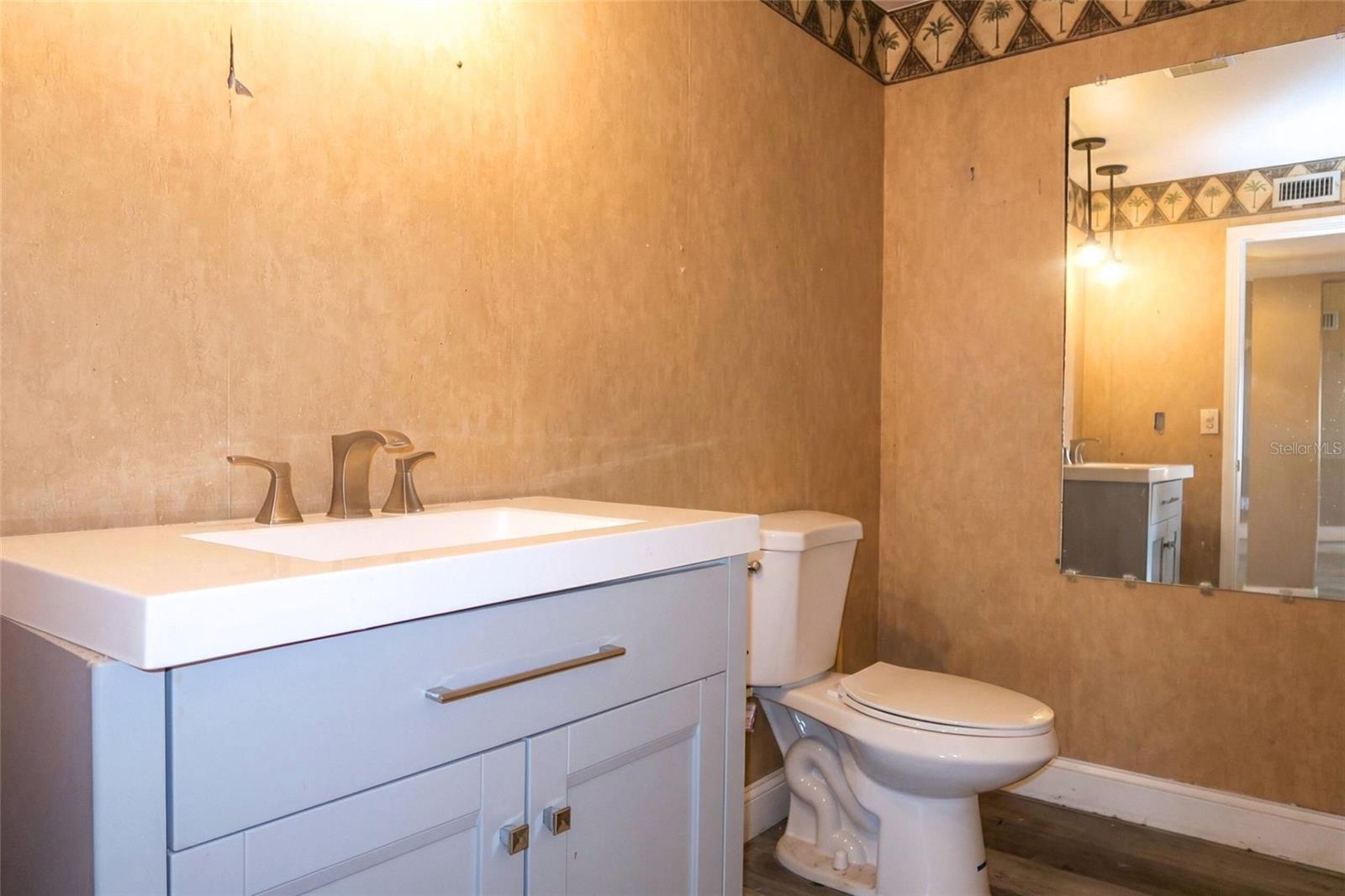 Image 17 of 19 For 303 Lagoon Drive