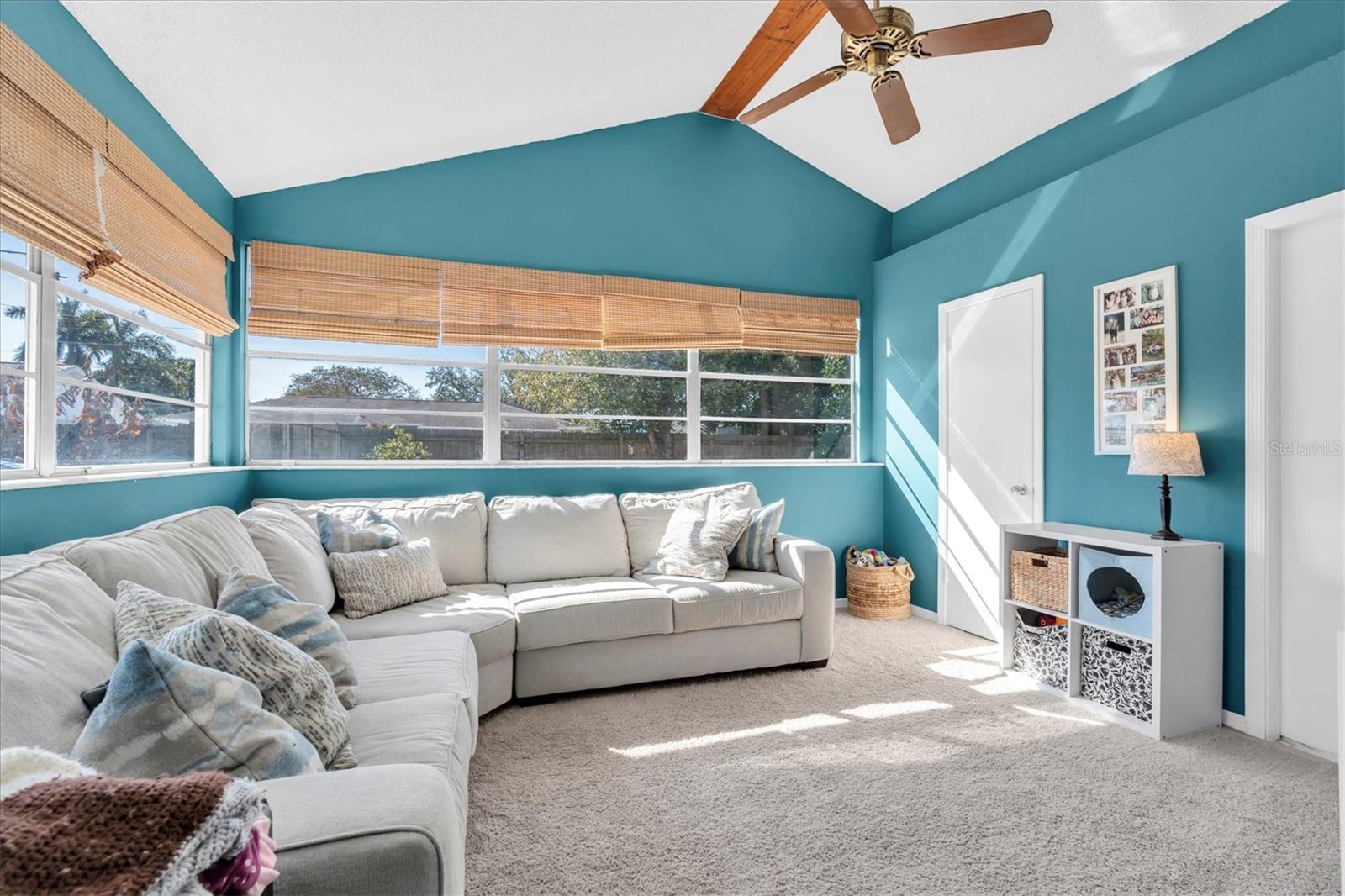 Image 17 of 33 For 4018 26th Avenue N