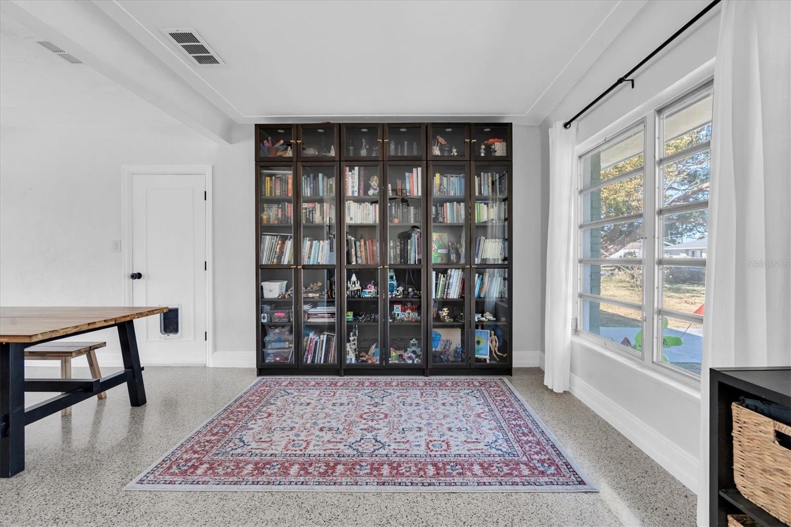 Image 18 of 33 For 4018 26th Avenue N