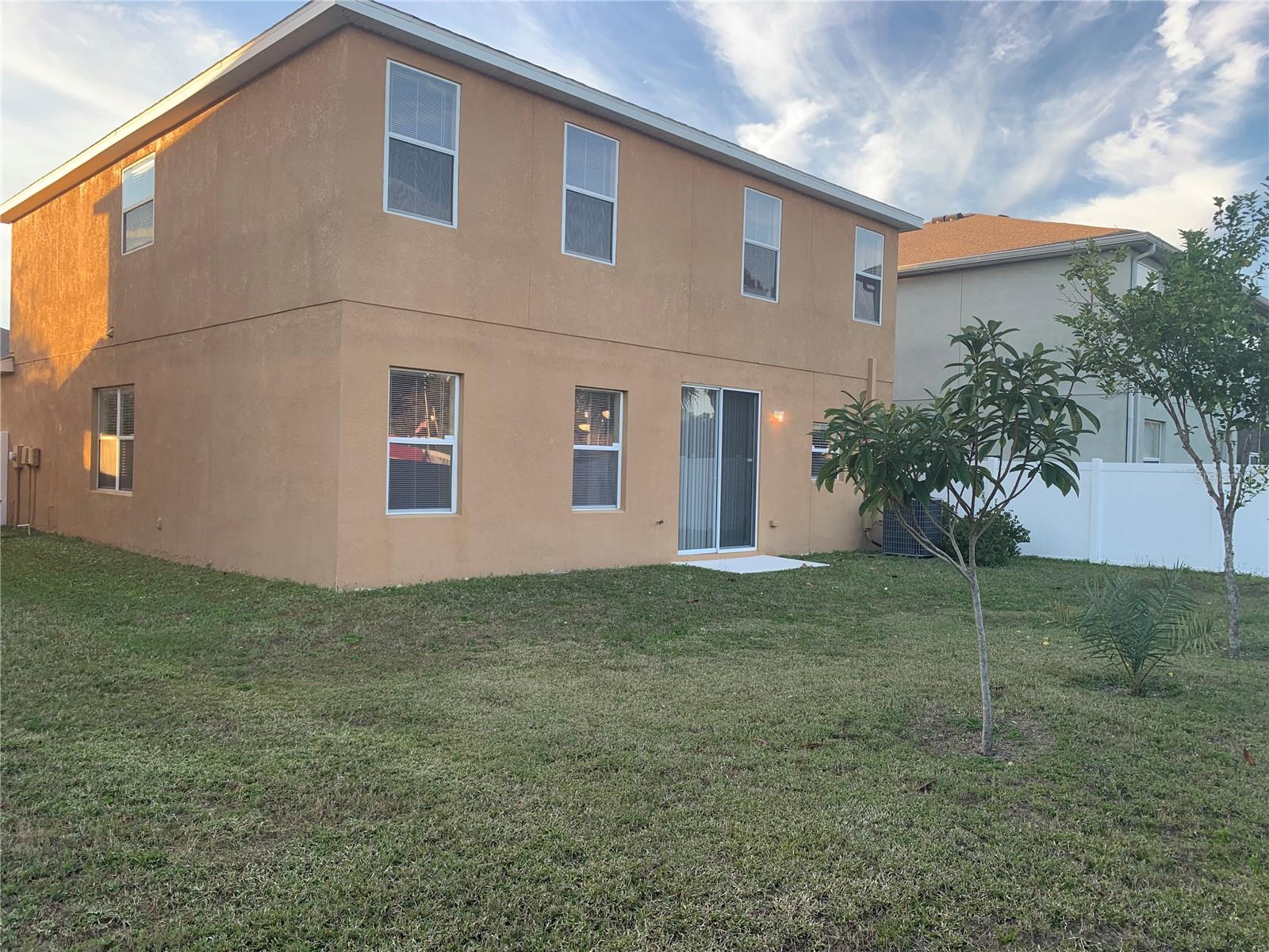 Image 6 of 33 For 8810 Cameron Crest Drive