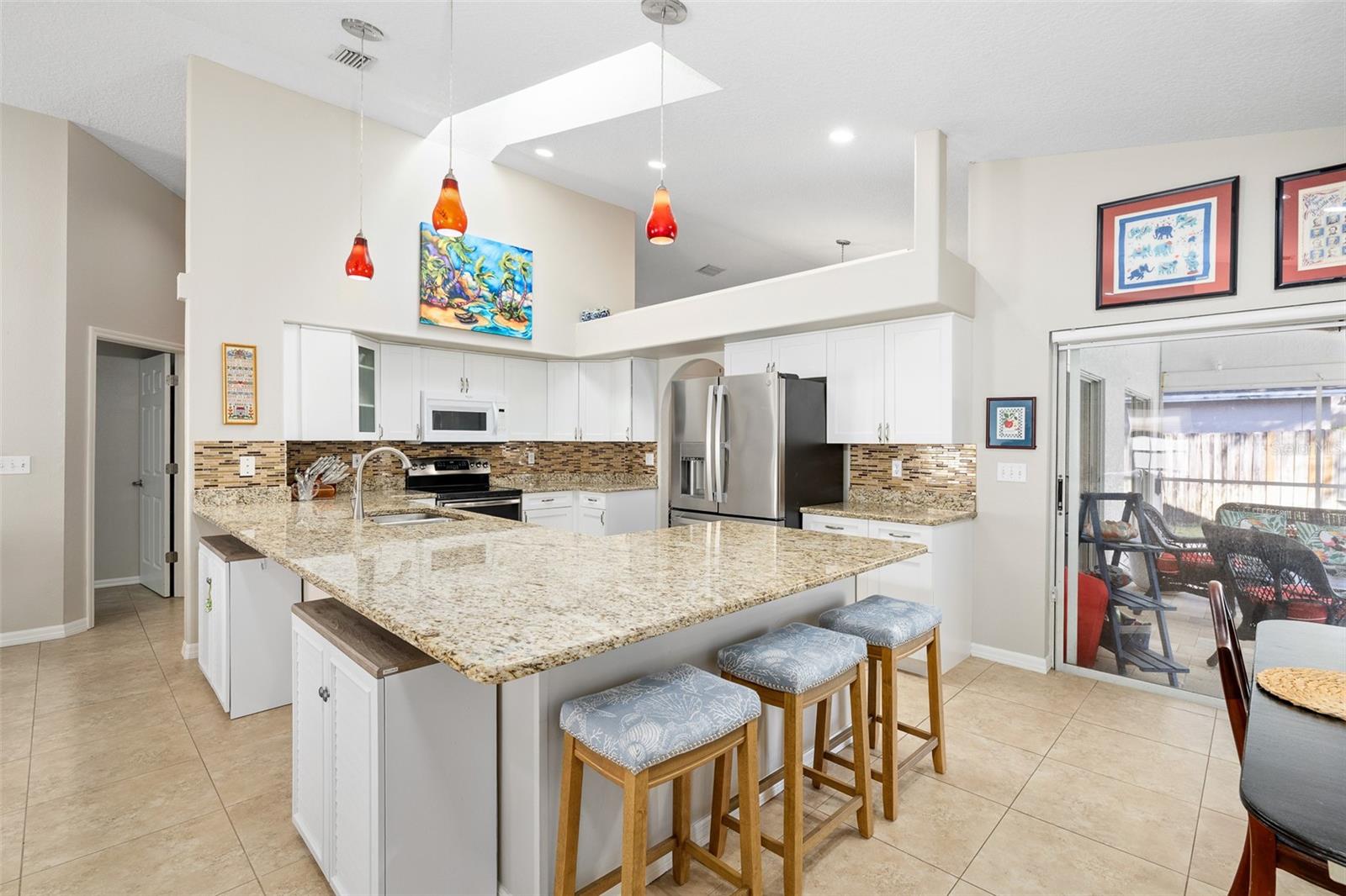 Image 11 of 47 For 15315 Carrollton Lane