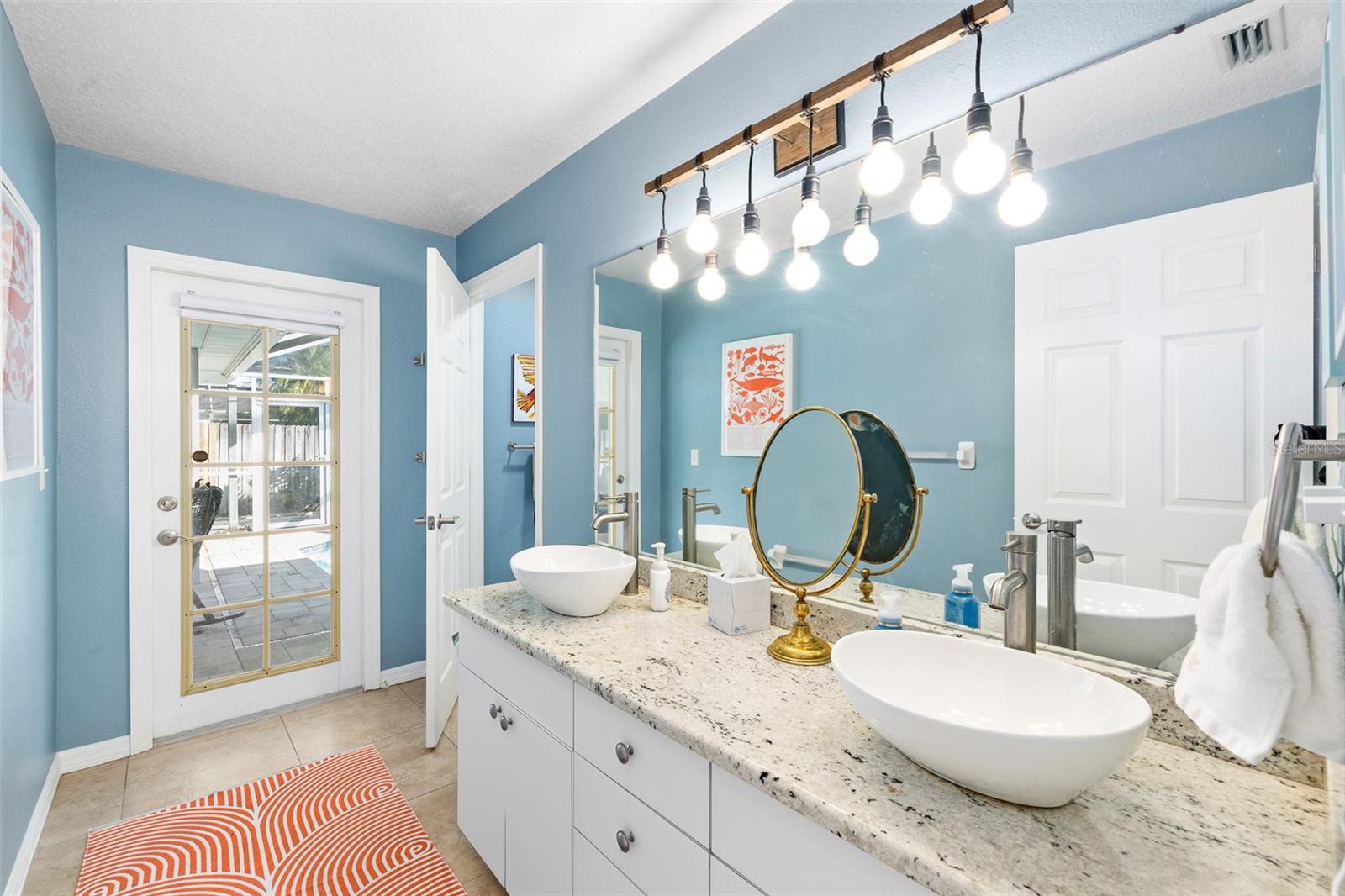 Image 28 of 47 For 15315 Carrollton Lane