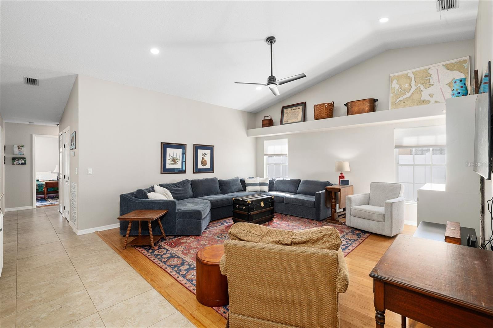 Image 7 of 47 For 15315 Carrollton Lane