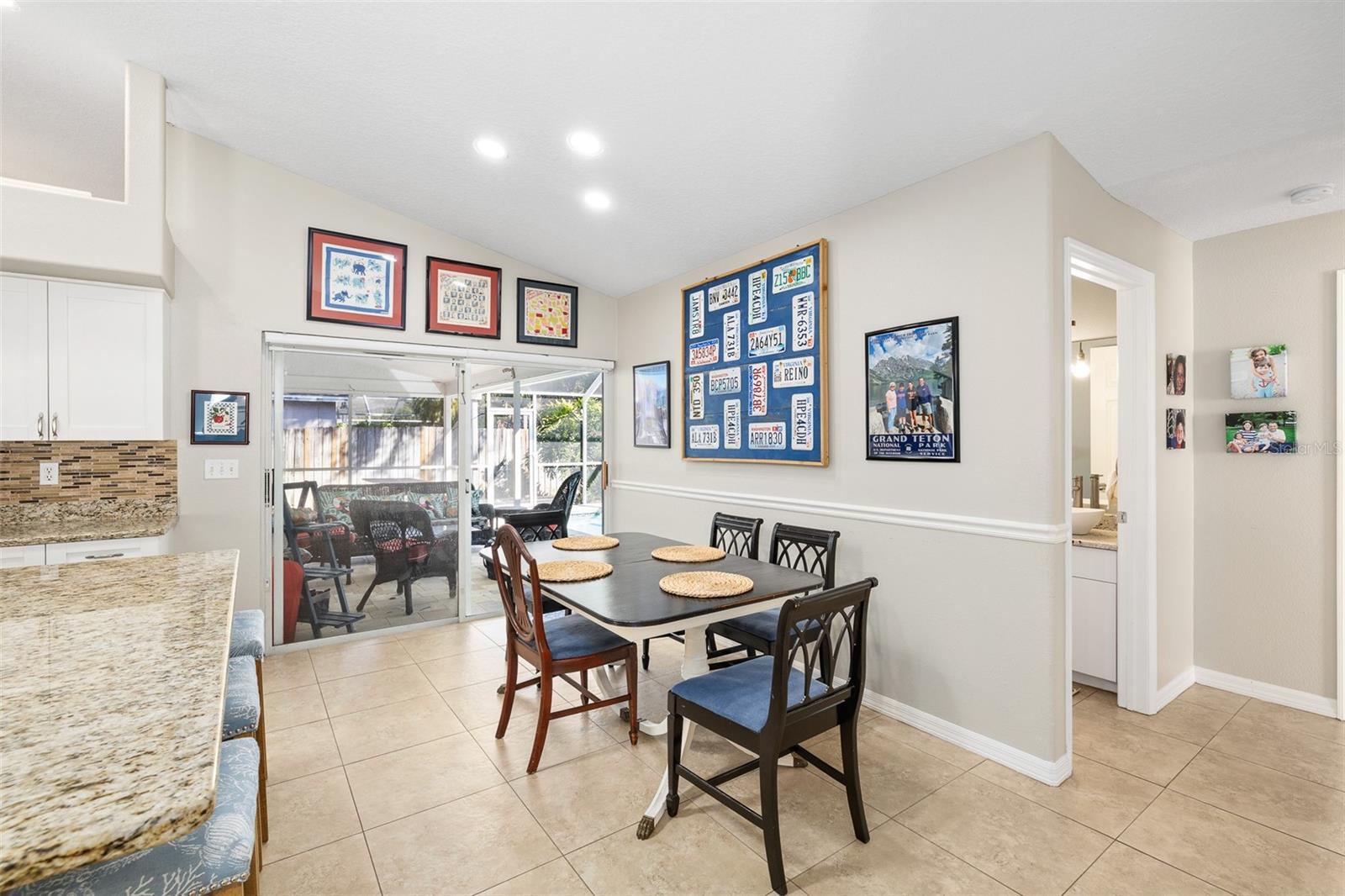 Image 9 of 47 For 15315 Carrollton Lane