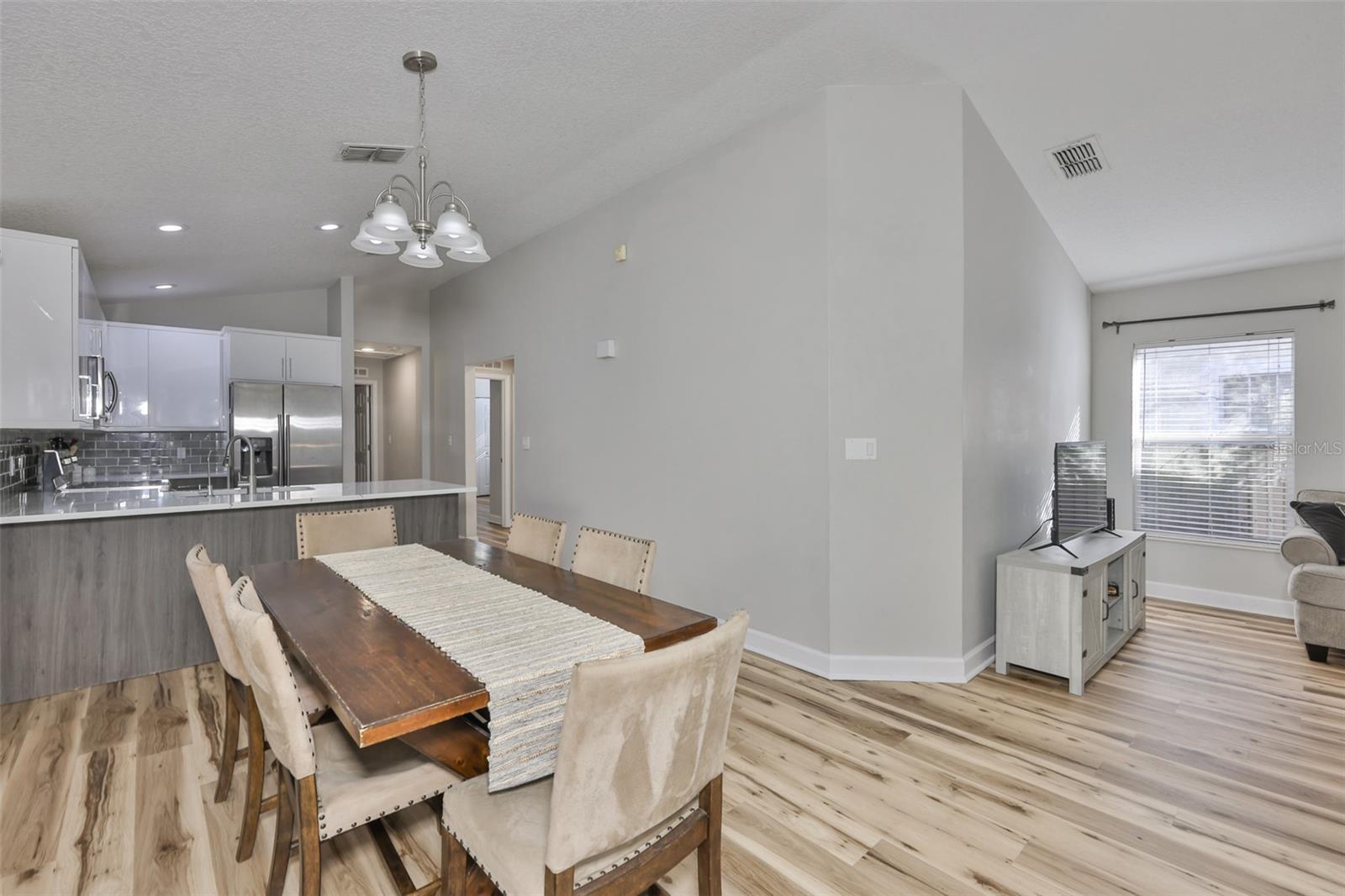 Image 10 of 32 For 2331 Chestnut Street