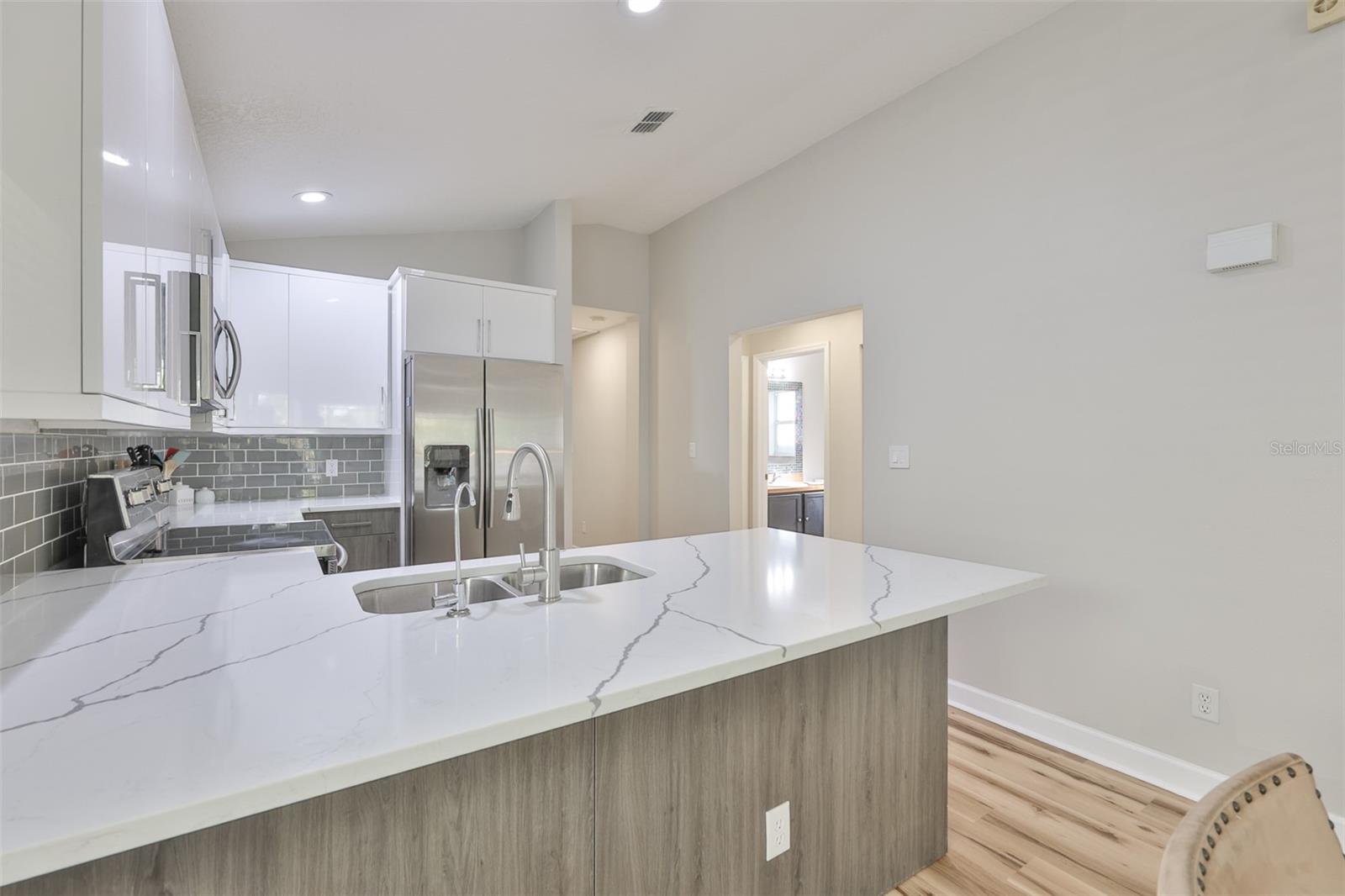 Image 13 of 32 For 2331 Chestnut Street