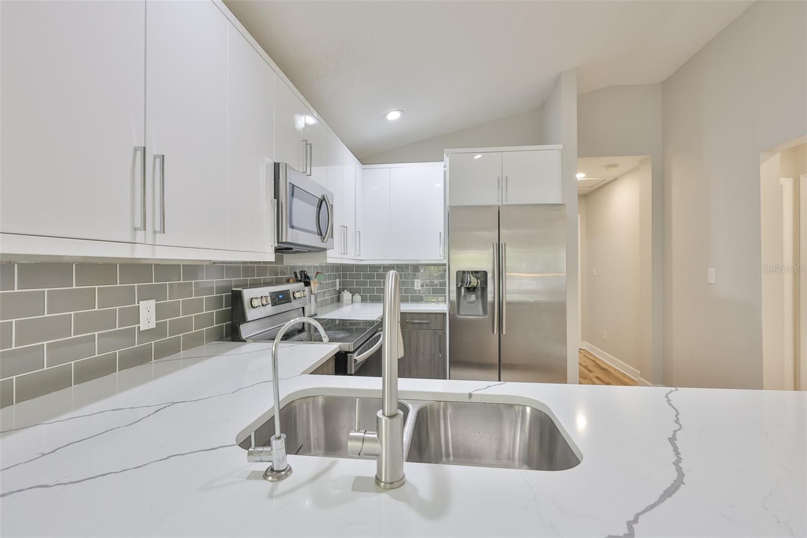 Image 14 of 32 For 2331 Chestnut Street