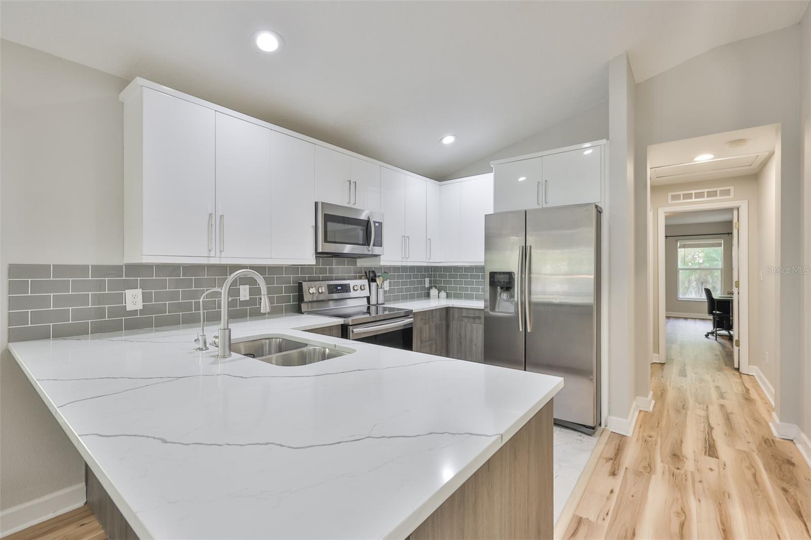 Image 15 of 32 For 2331 Chestnut Street