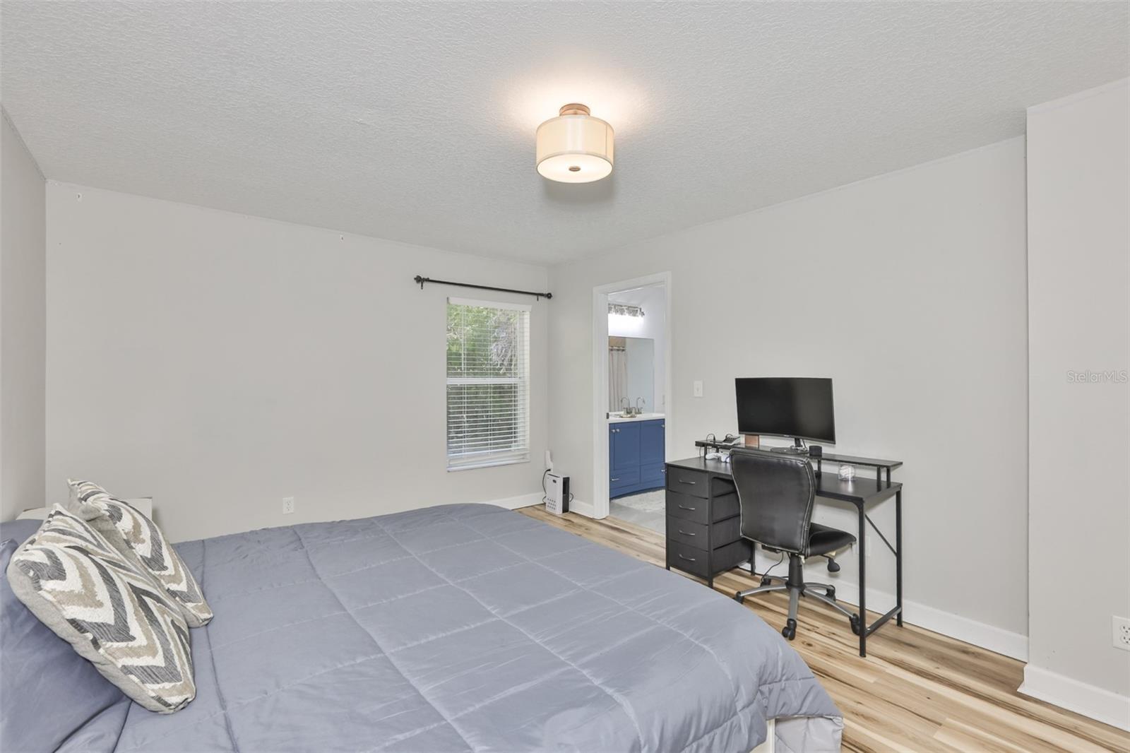 Image 18 of 32 For 2331 Chestnut Street