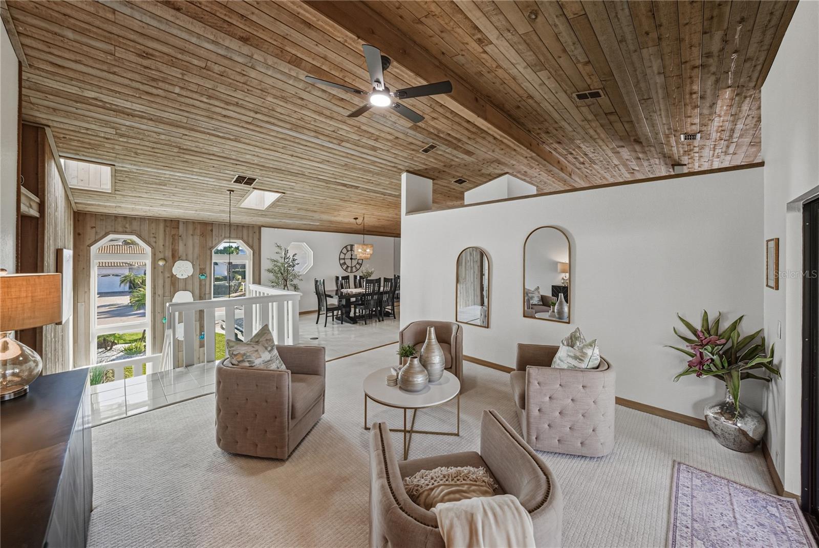 Listing photo id 43 for 723 Pinta Drive