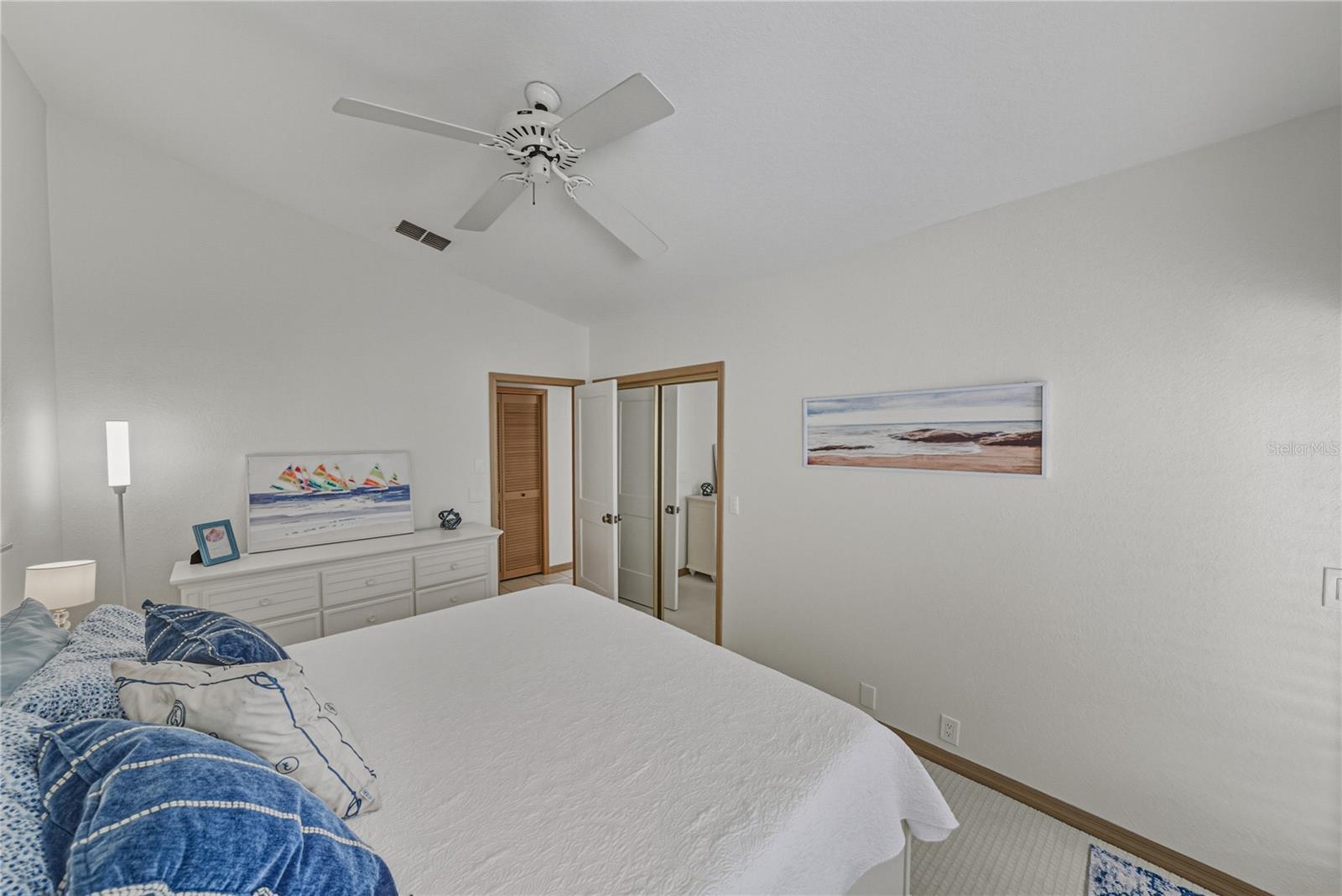 Listing photo id 61 for 723 Pinta Drive