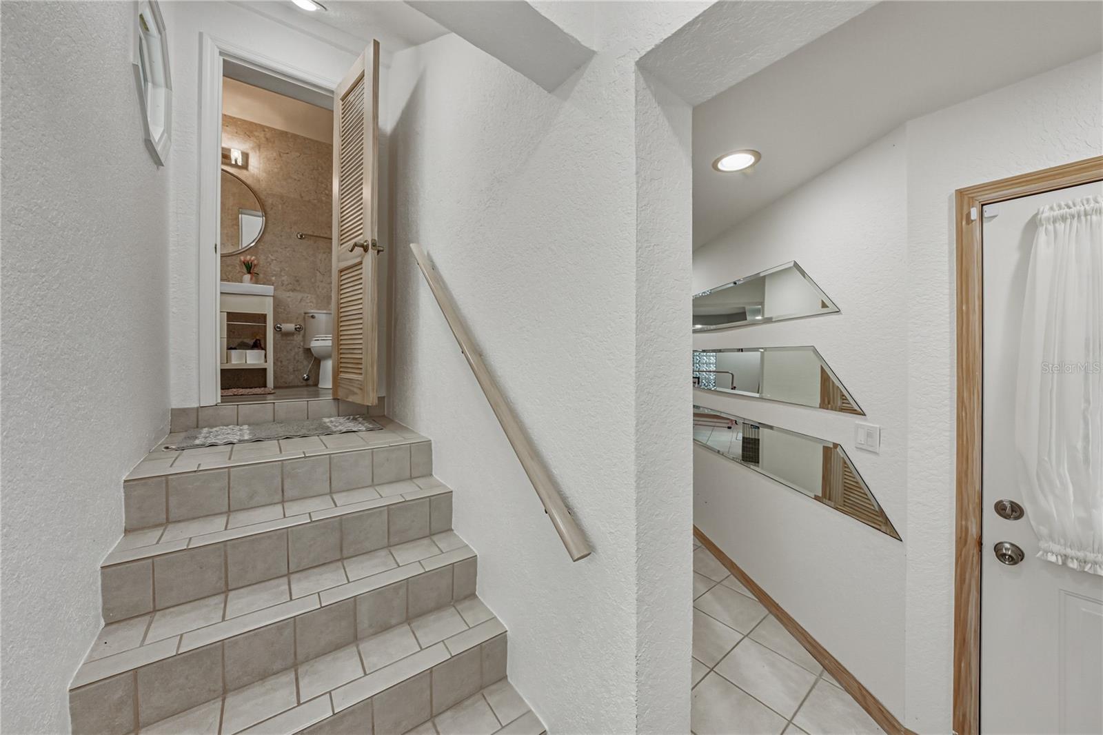 Listing photo id 87 for 723 Pinta Drive