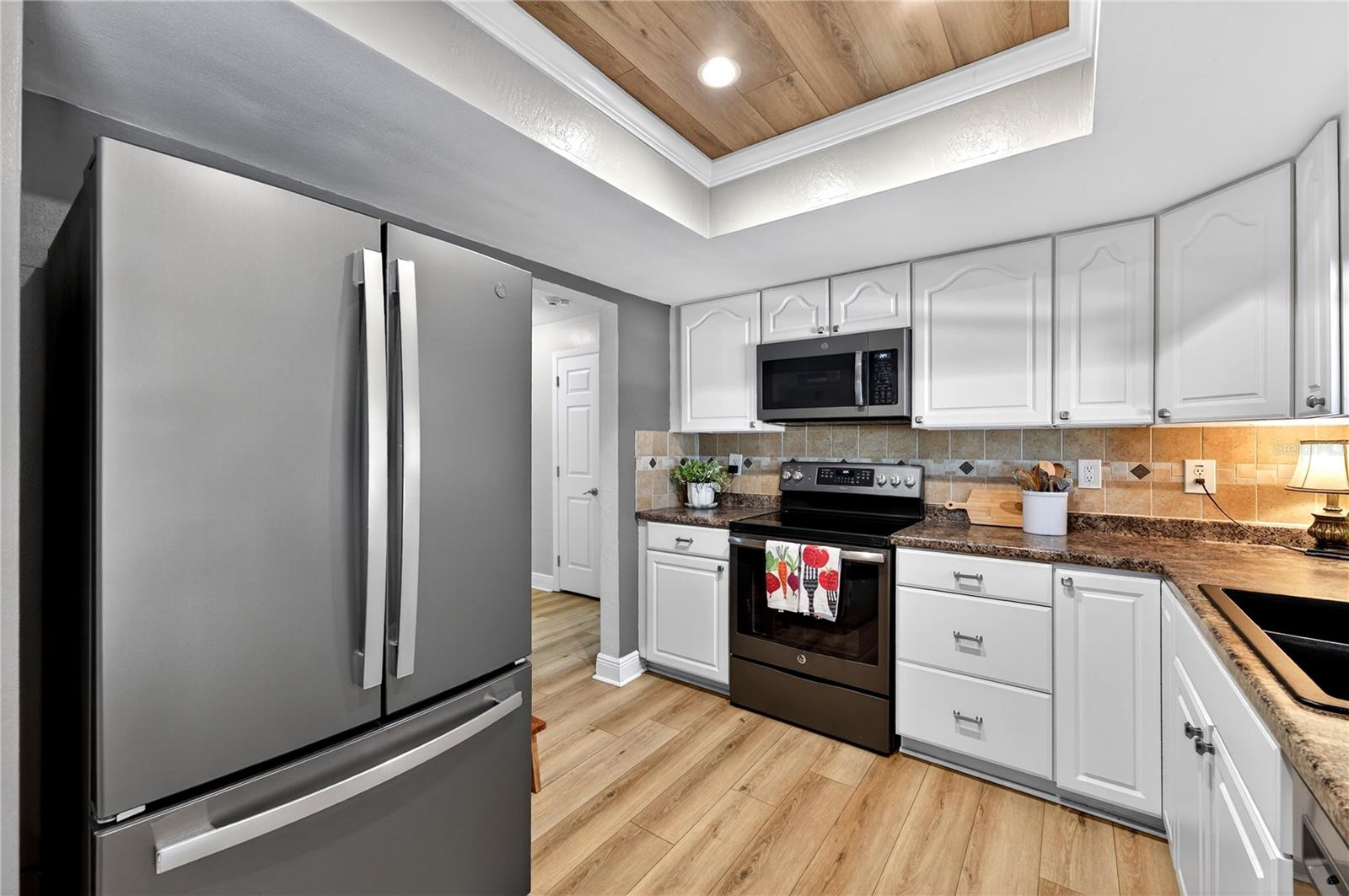 Image 10 of 45 For 13961 86th Avenue