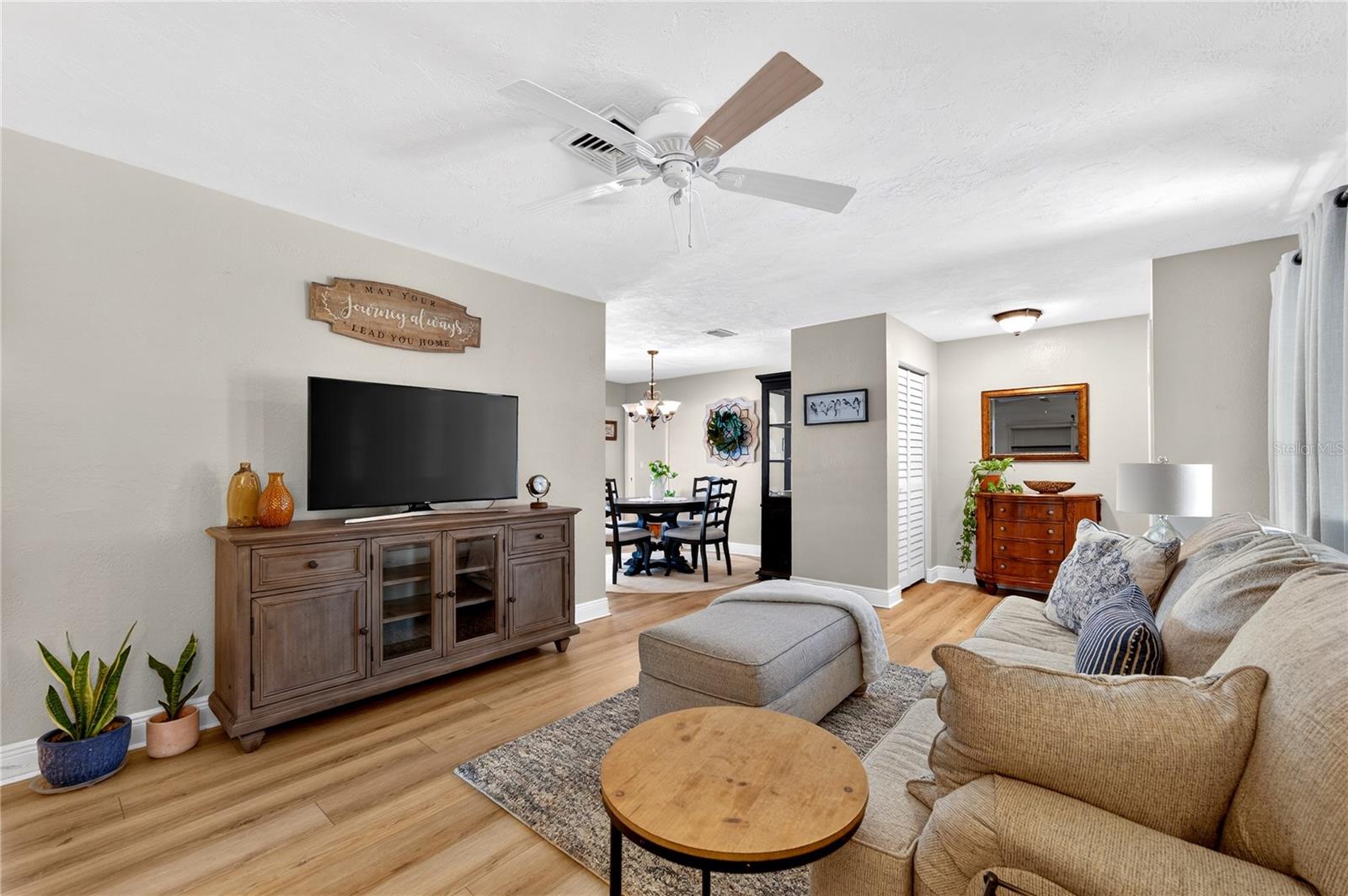 Image 16 of 45 For 13961 86th Avenue