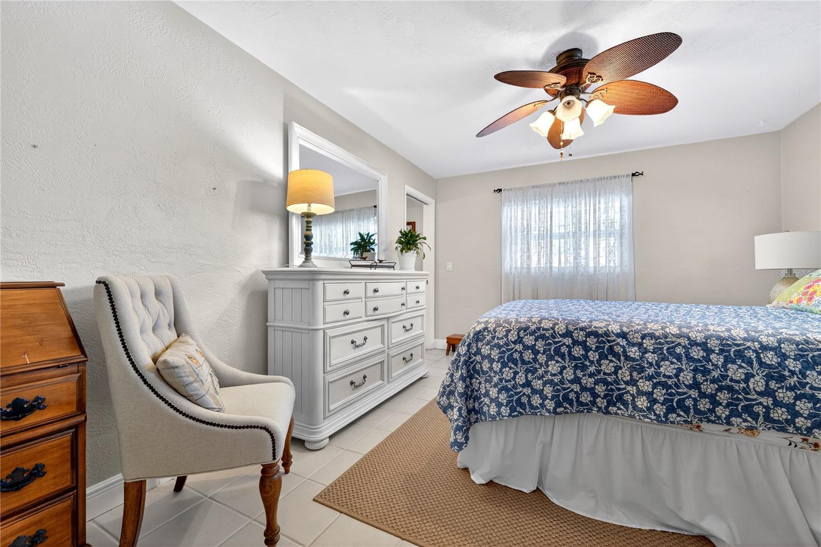 Image 20 of 45 For 13961 86th Avenue