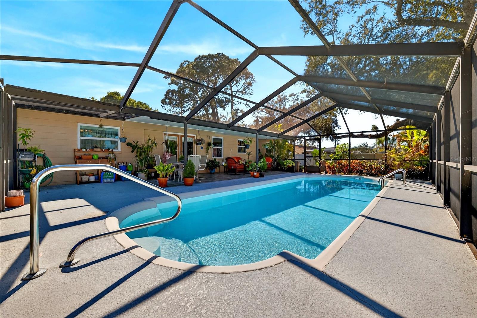 Image 33 of 45 For 13961 86th Avenue