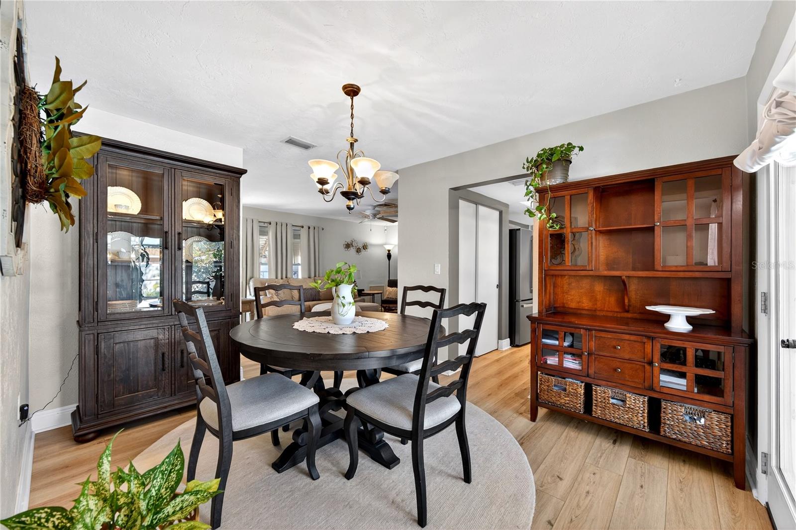 Image 8 of 45 For 13961 86th Avenue