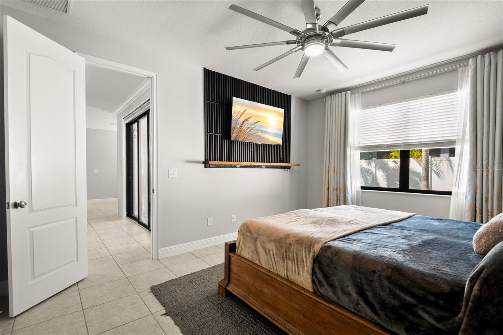 Listing photo id 28 for 3920 Teaberry Lane