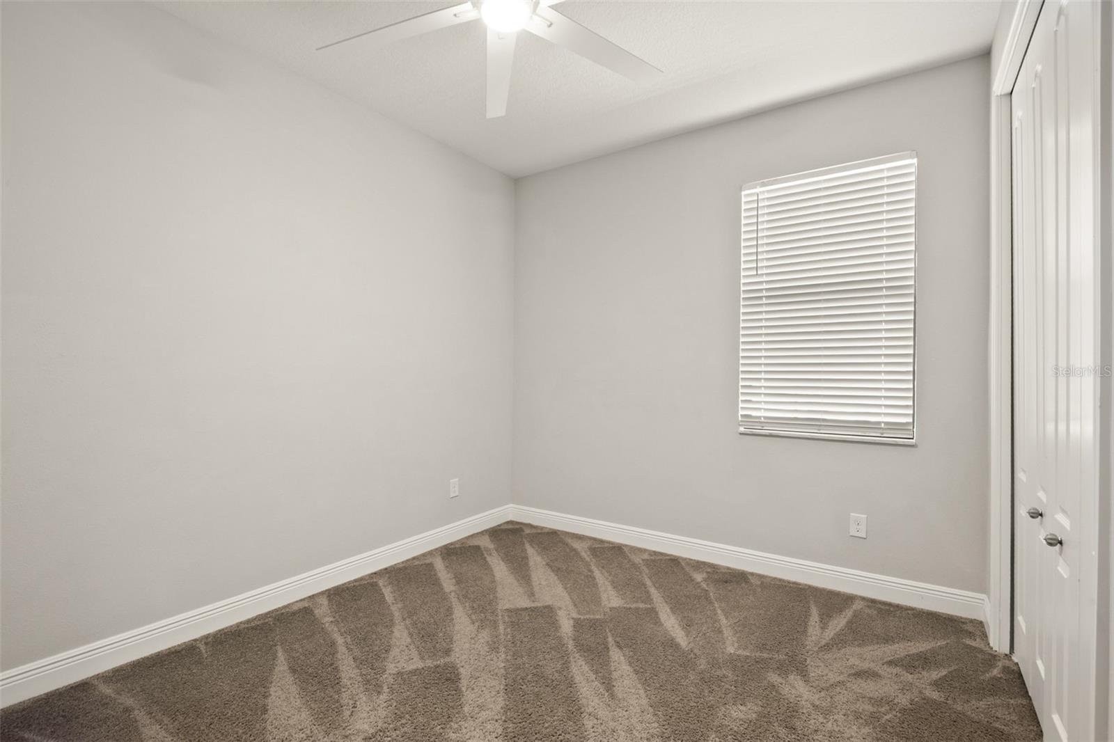 Listing photo id 33 for 3920 Teaberry Lane