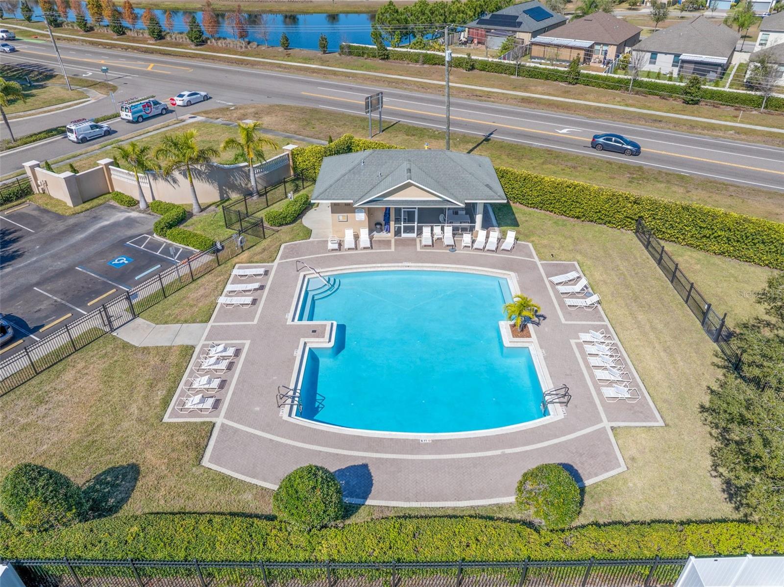 Listing photo id 54 for 3920 Teaberry Lane