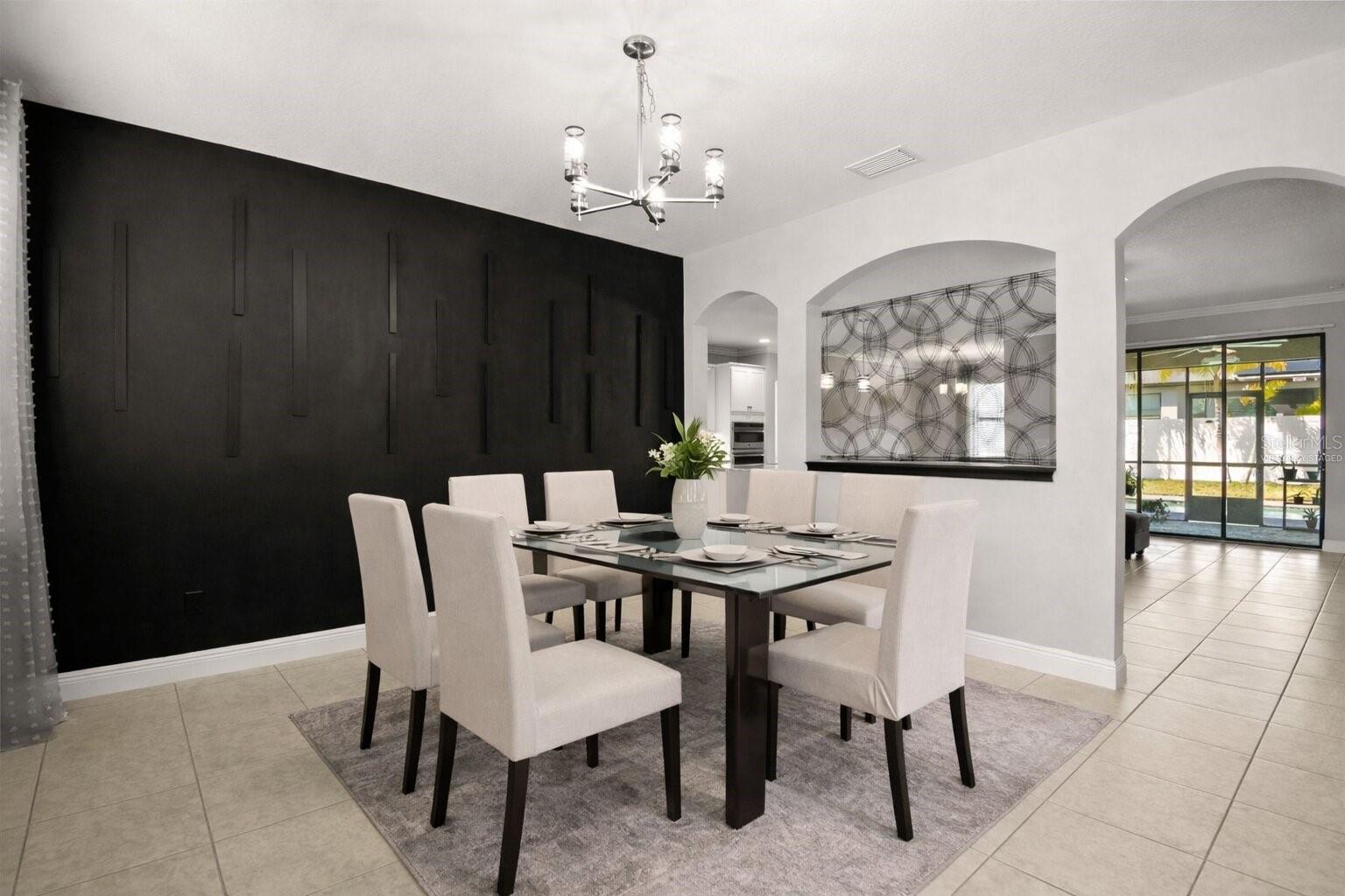 Listing photo id 7 for 3920 Teaberry Lane