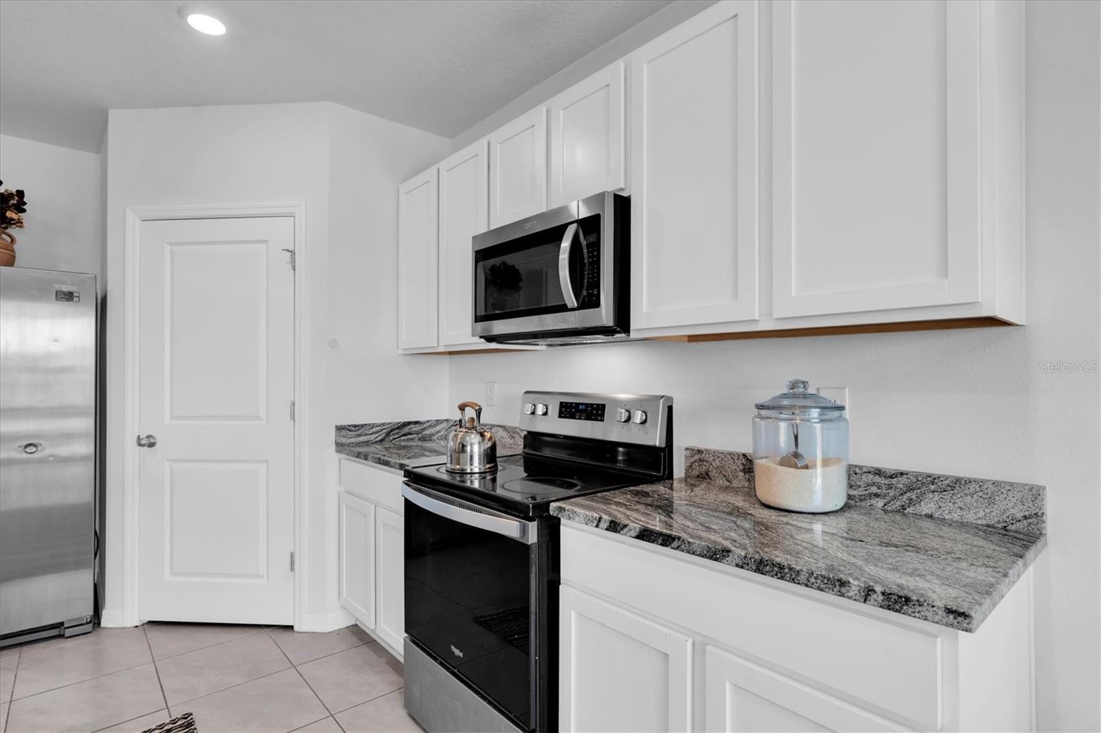 Image 9 of 40 For 10895 Quail Grove Way