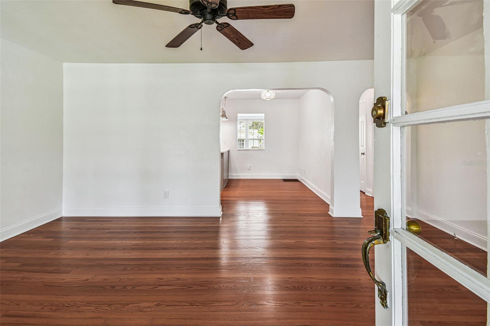 Image 6 of 34 For 275 Mateo Way Ne