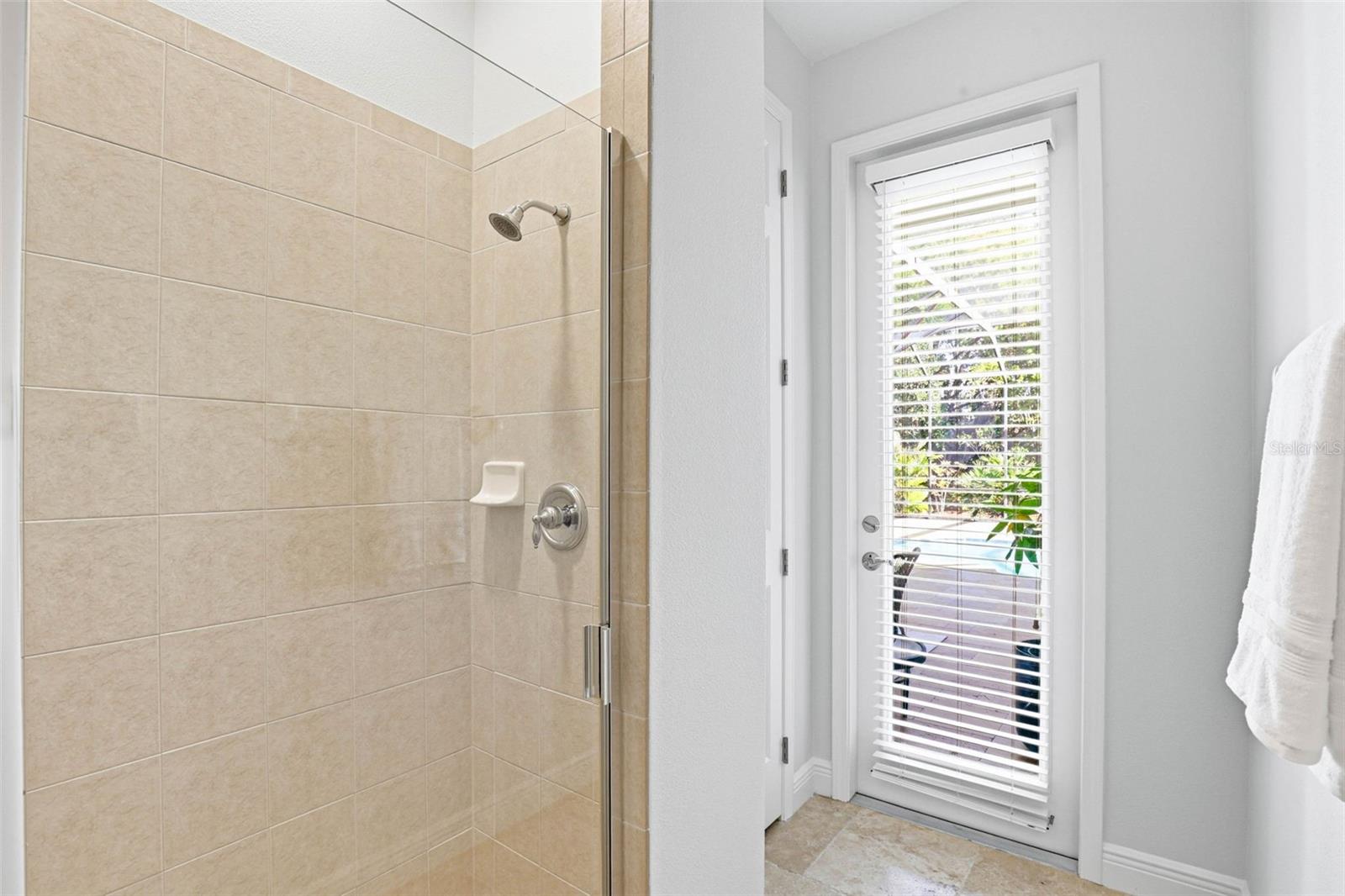 Image 13 of 100 For 20107 Oak Alley Drive