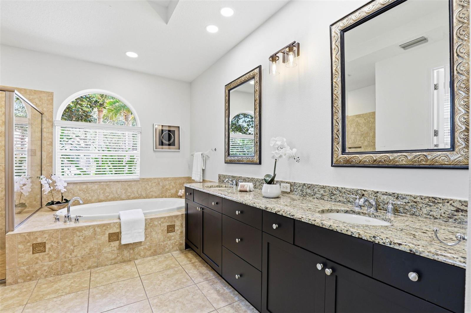 Image 21 of 100 For 20107 Oak Alley Drive