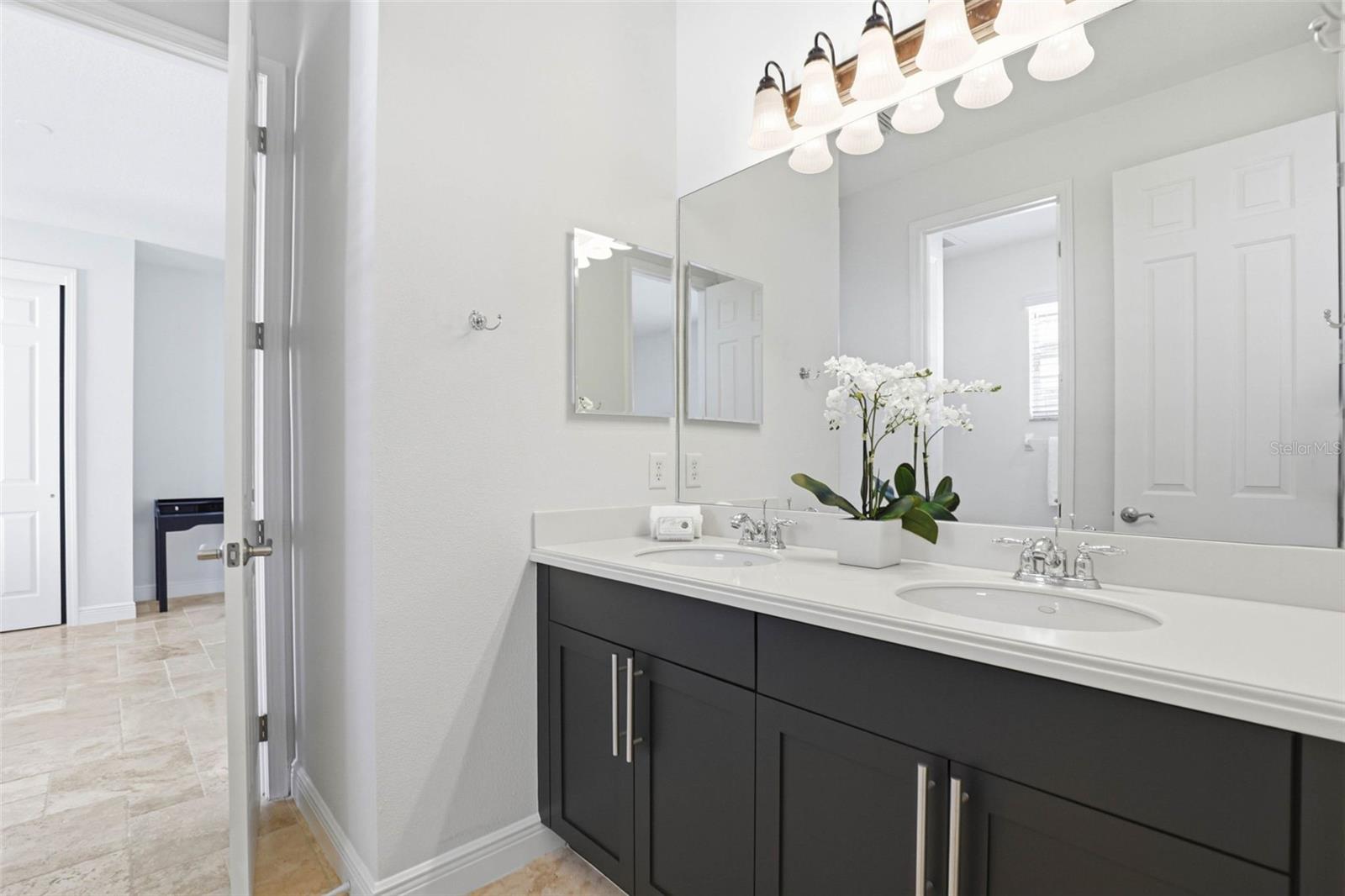 Image 30 of 100 For 20107 Oak Alley Drive