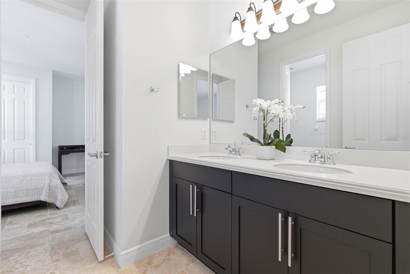 Image 31 of 100 For 20107 Oak Alley Drive