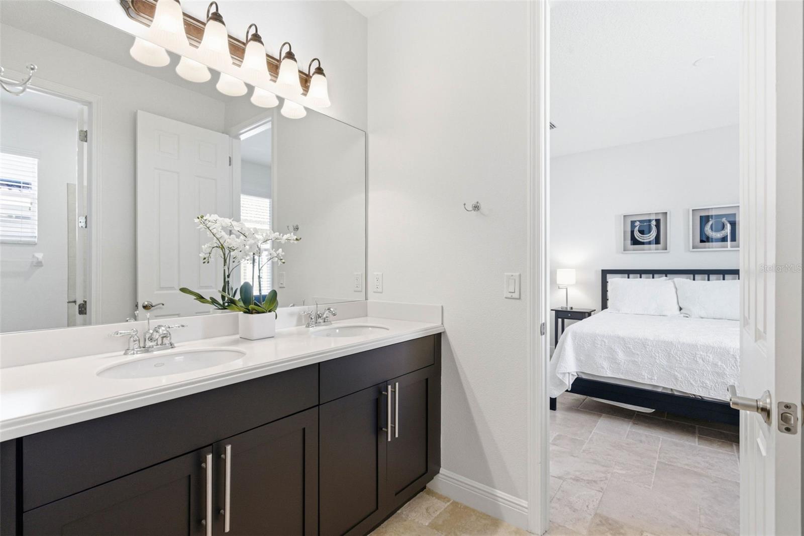 Image 32 of 100 For 20107 Oak Alley Drive