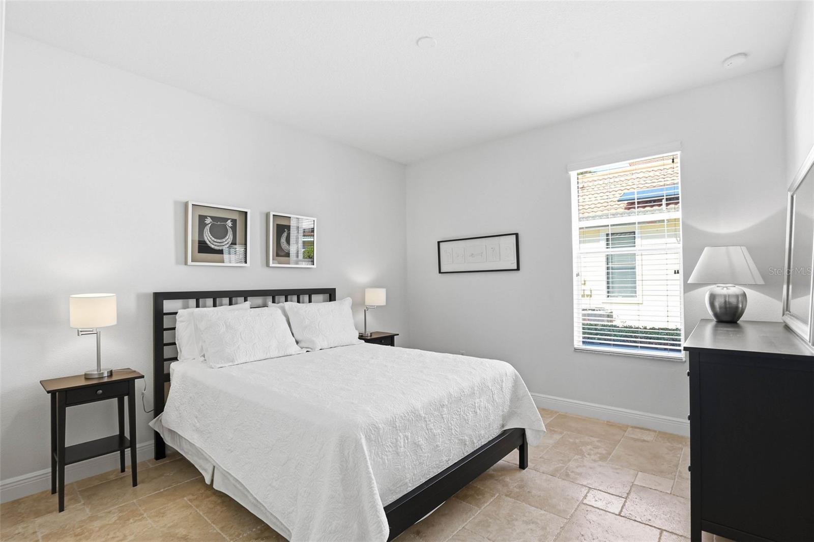 Image 33 of 100 For 20107 Oak Alley Drive