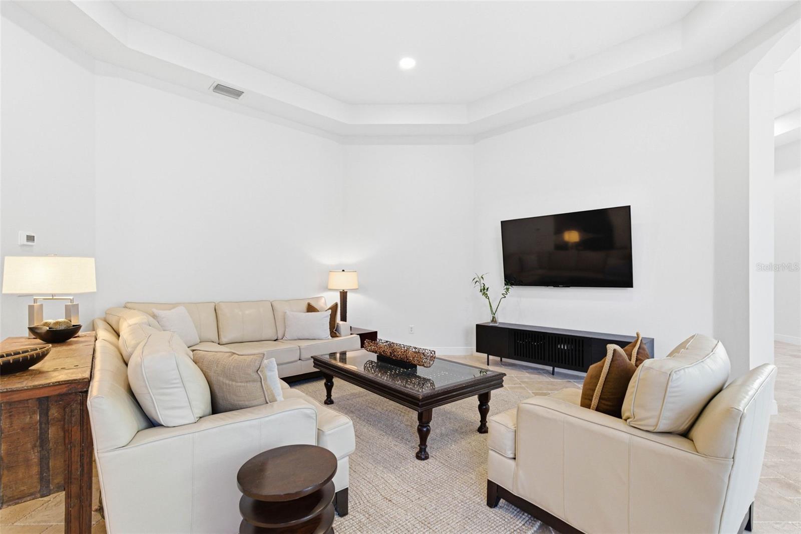 Image 54 of 100 For 20107 Oak Alley Drive