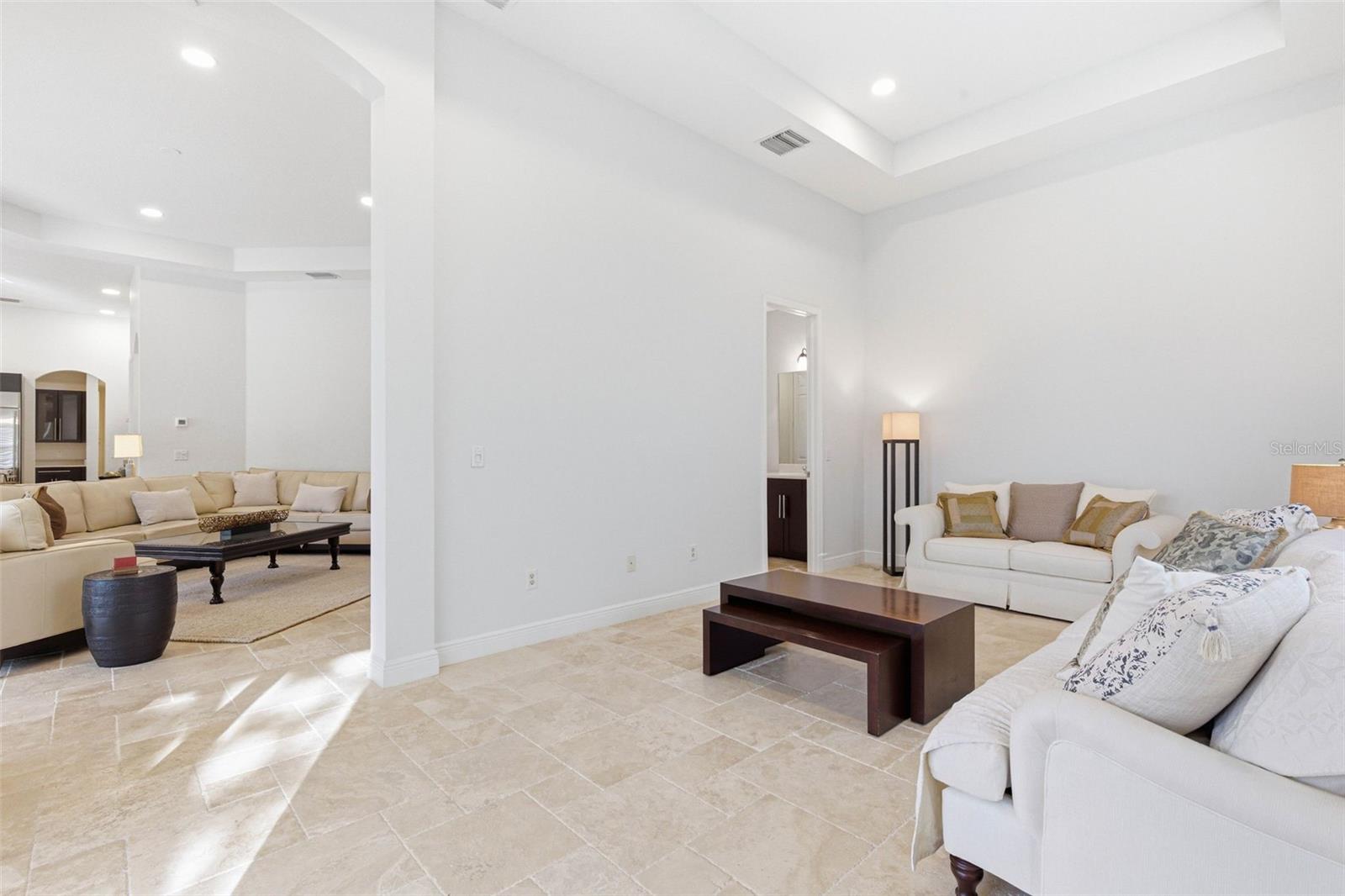 Image 55 of 100 For 20107 Oak Alley Drive