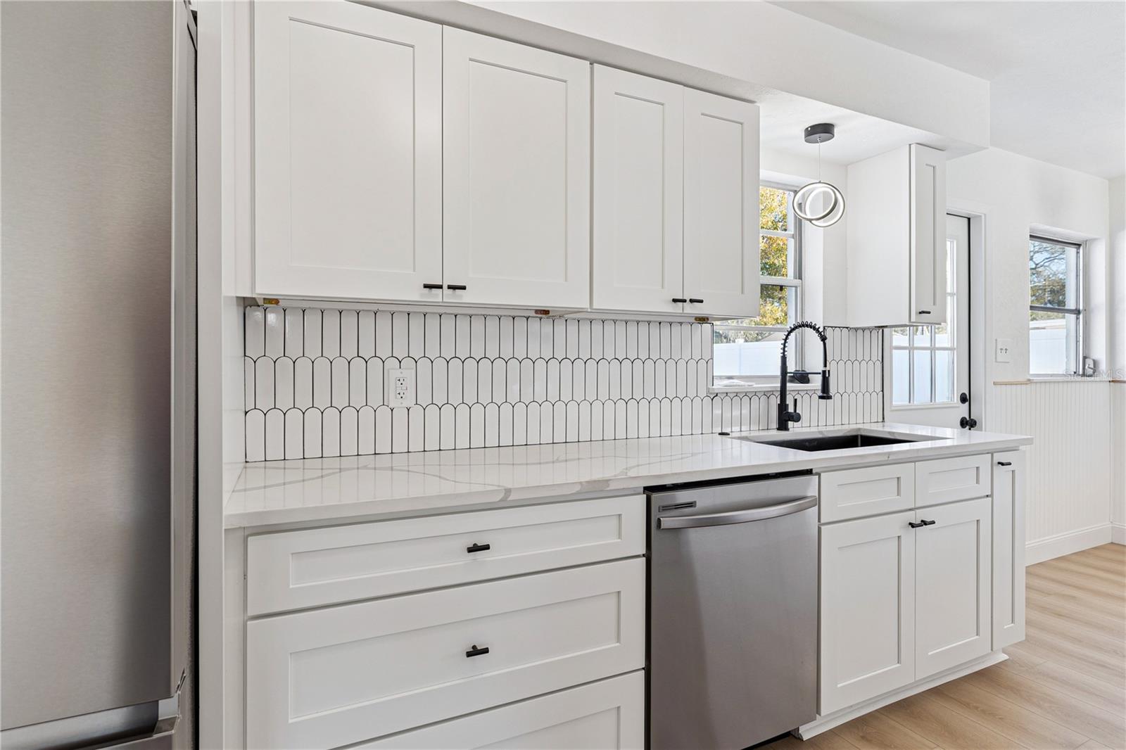 Image 17 of 37 For 3303 W Leila Ave