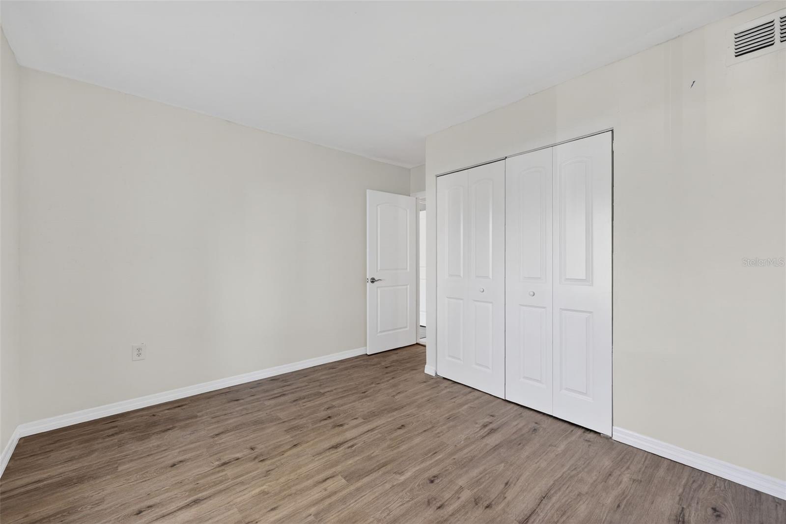 Image 14 of 35 For 1398 Shady Pine Way A1