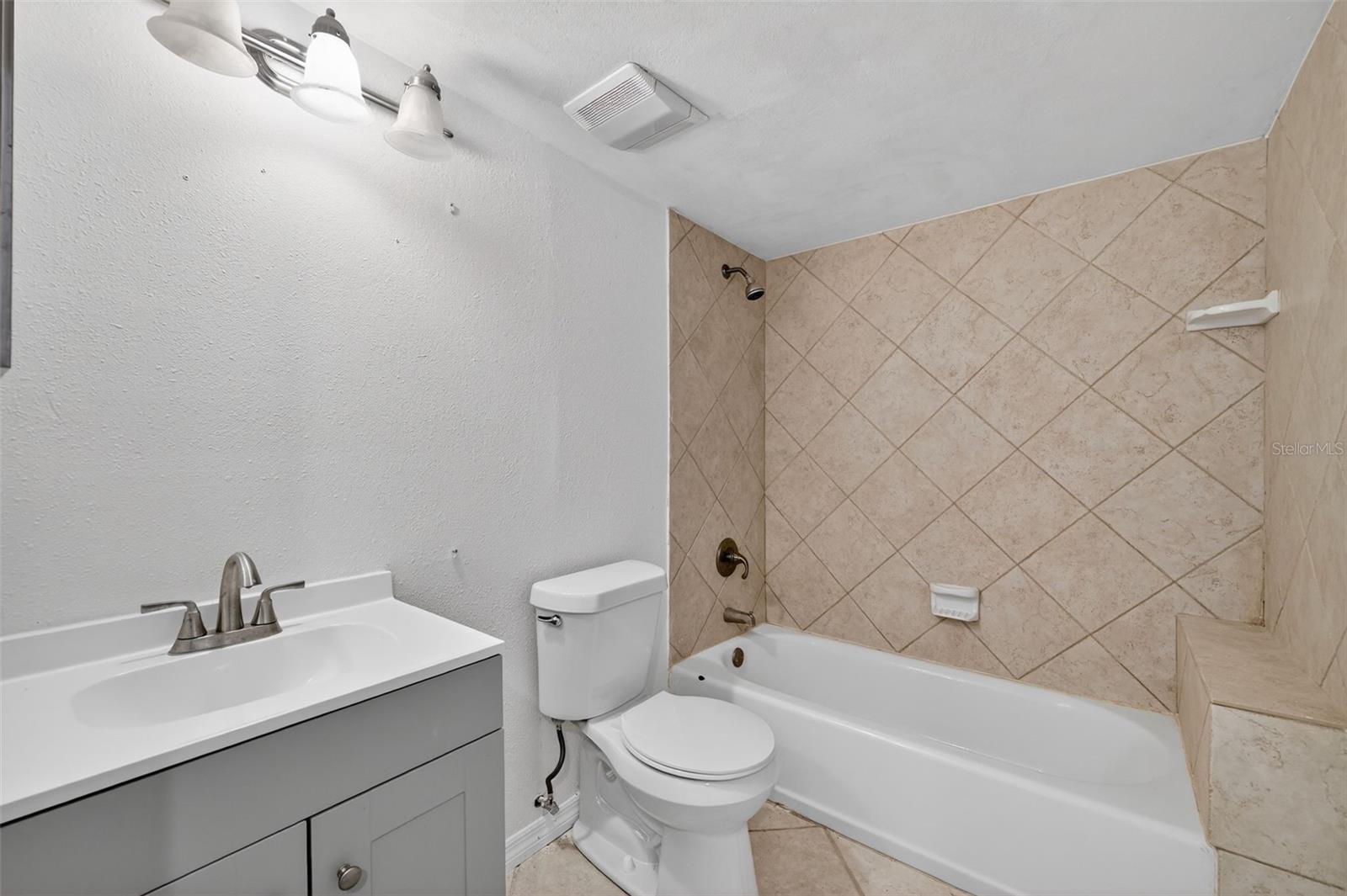 Image 16 of 35 For 1398 Shady Pine Way A1