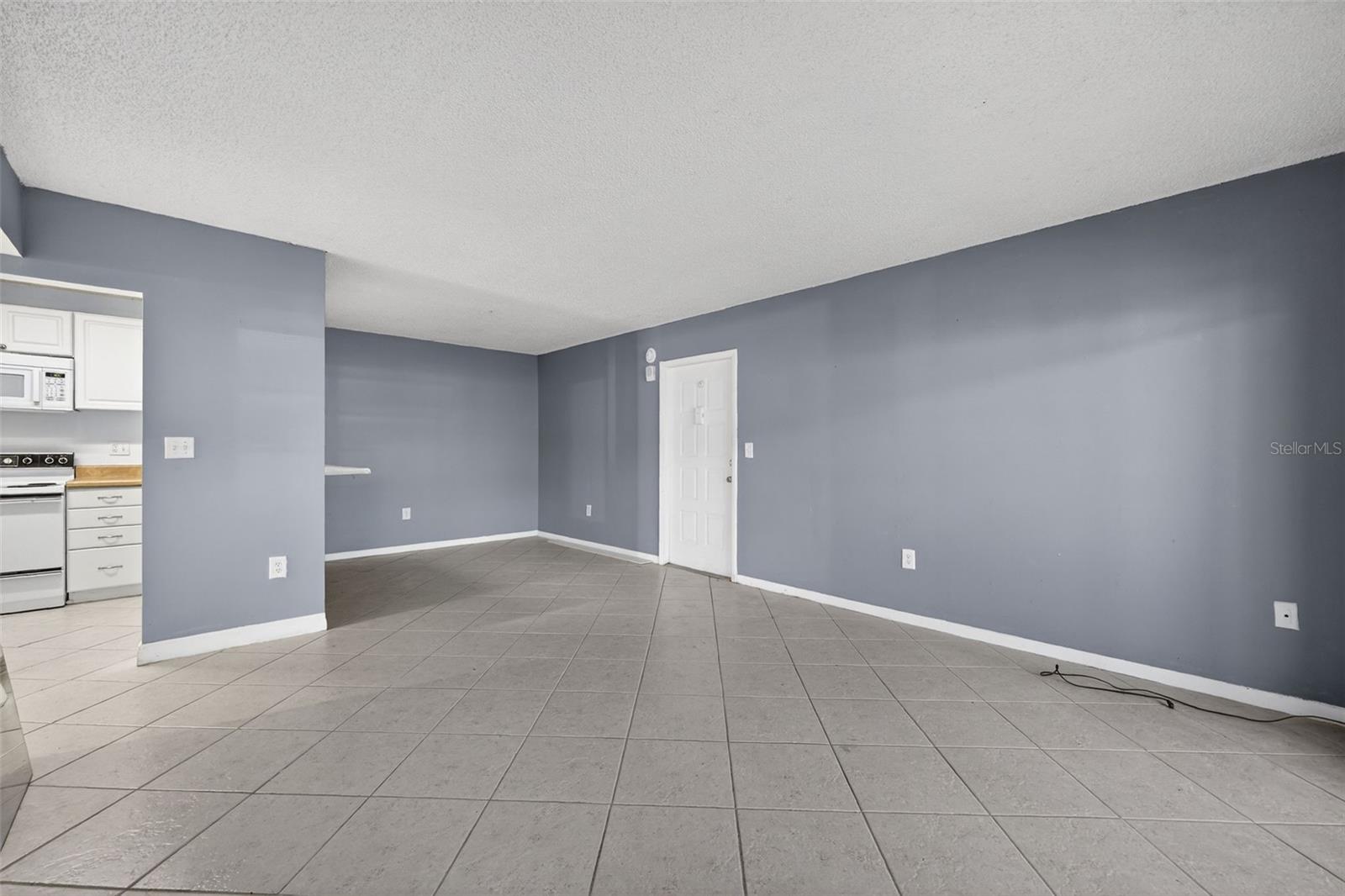 Image 5 of 35 For 1398 Shady Pine Way A1